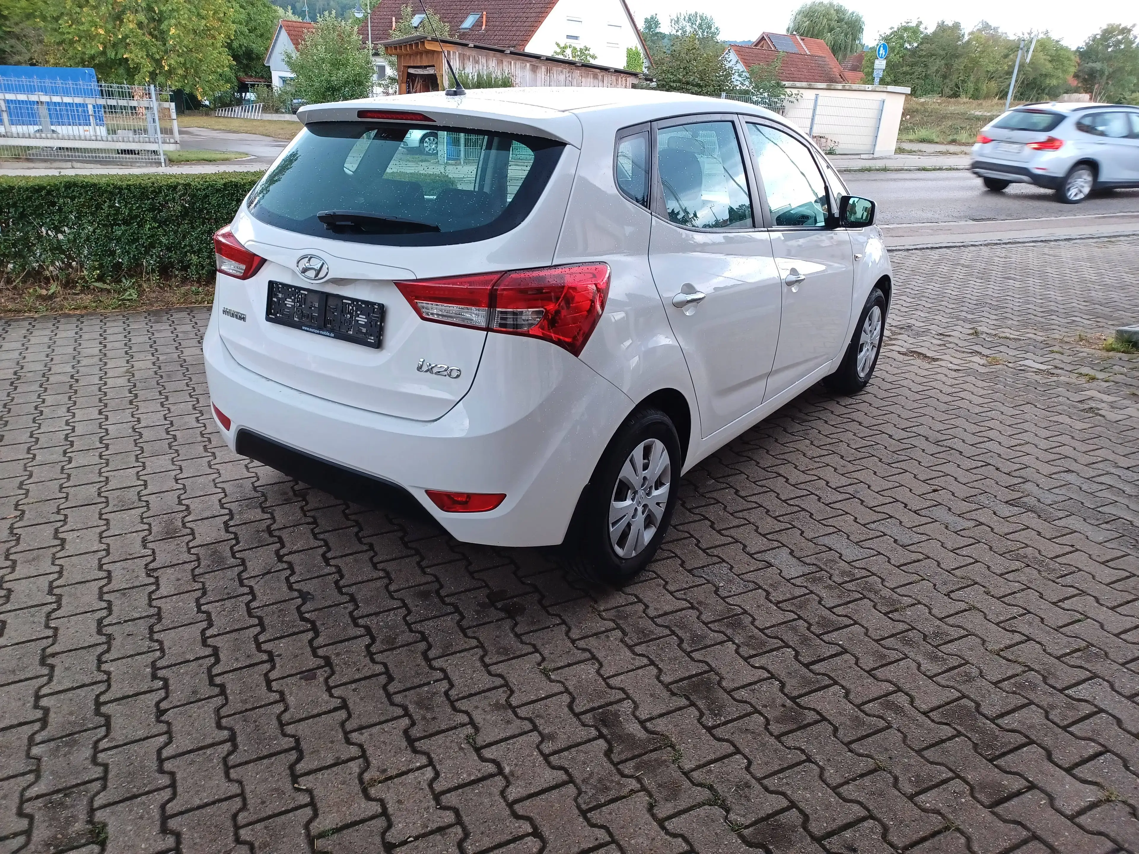 Hyundai iX20 1.Hd.~unfallfrei~HU neu~Klima~ele. FH+Spiegel~ — photo 5