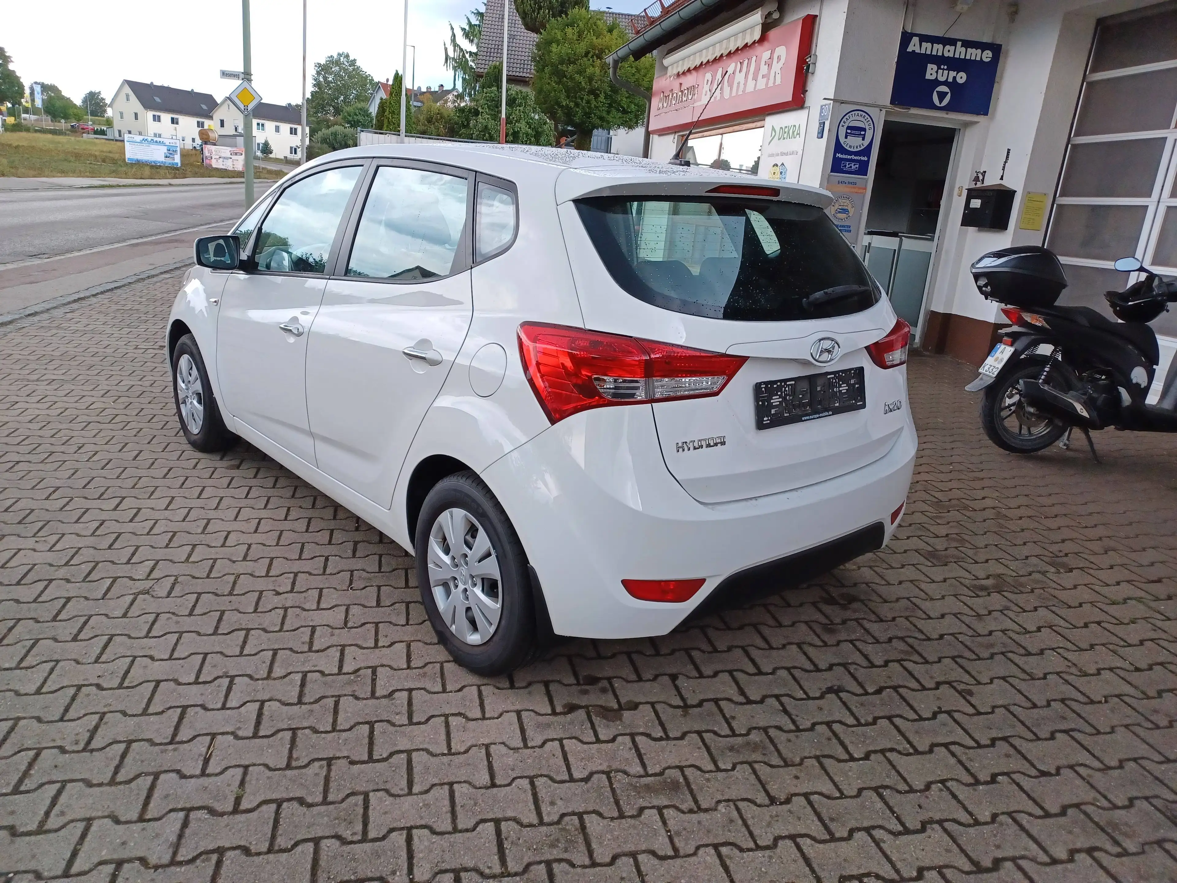 Hyundai iX20 1.Hd.~unfallfrei~HU neu~Klima~ele. FH+Spiegel~ — photo 7