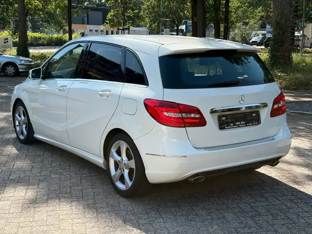 Mercedes-Benz B-Class view 10