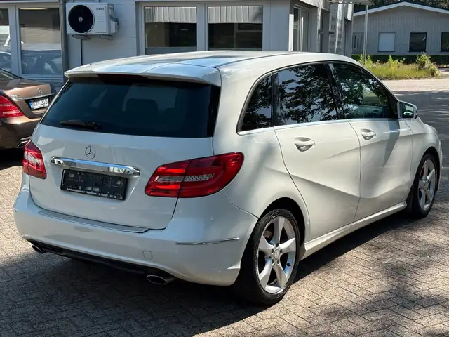 Mercedes-Benz B-Class view 5
