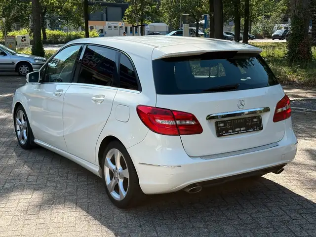 Mercedes-Benz B-Class view 7