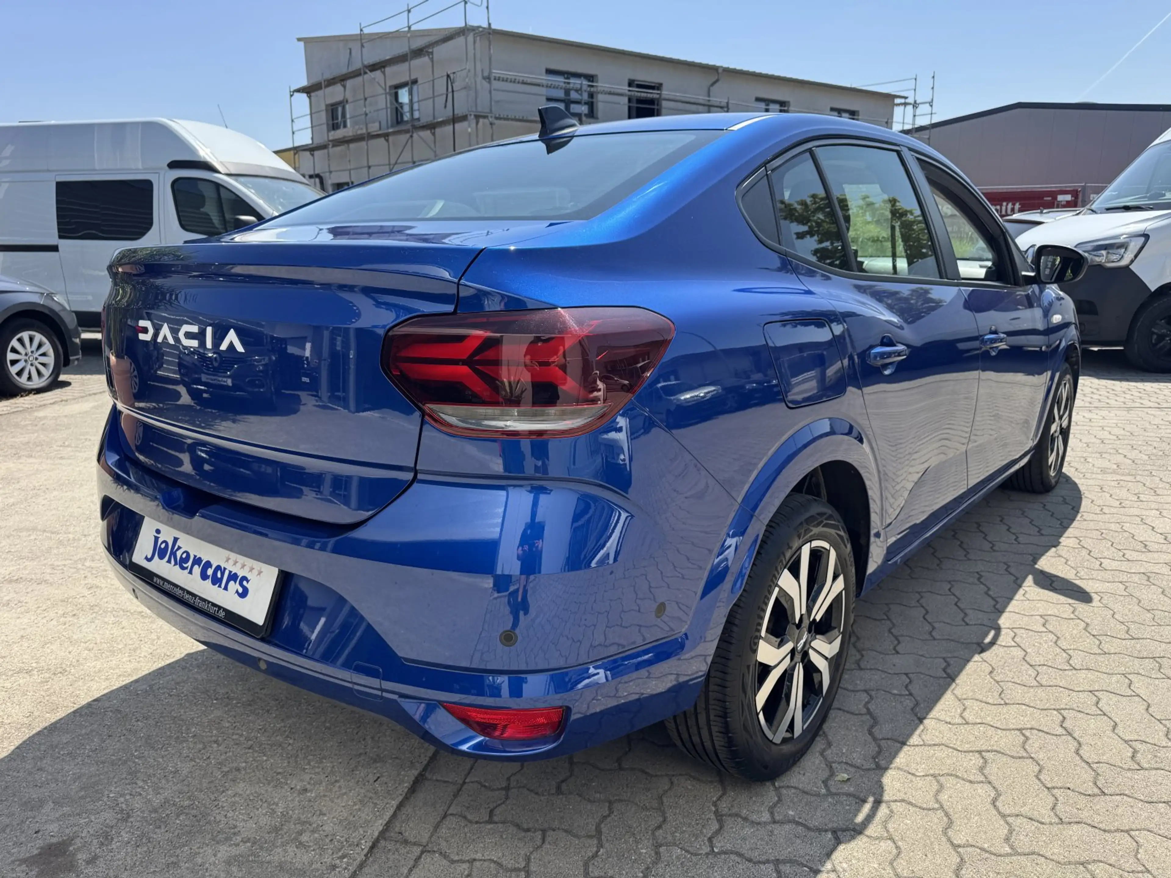 Dacia Logan Edition 6-Gang Navi,Kamera,SHZ — photo 12