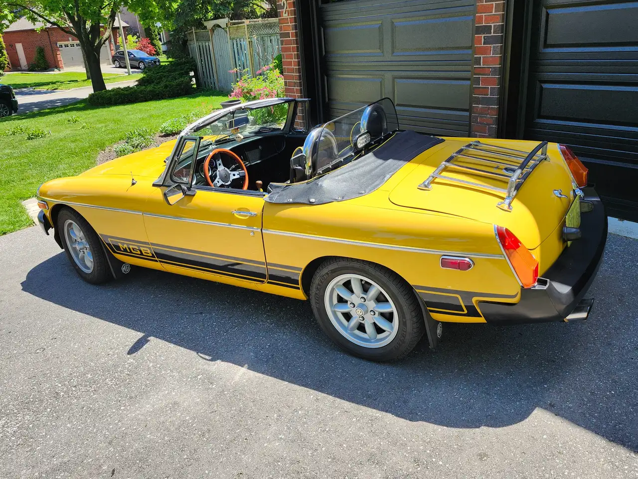 MG MGB photo MG MGB
