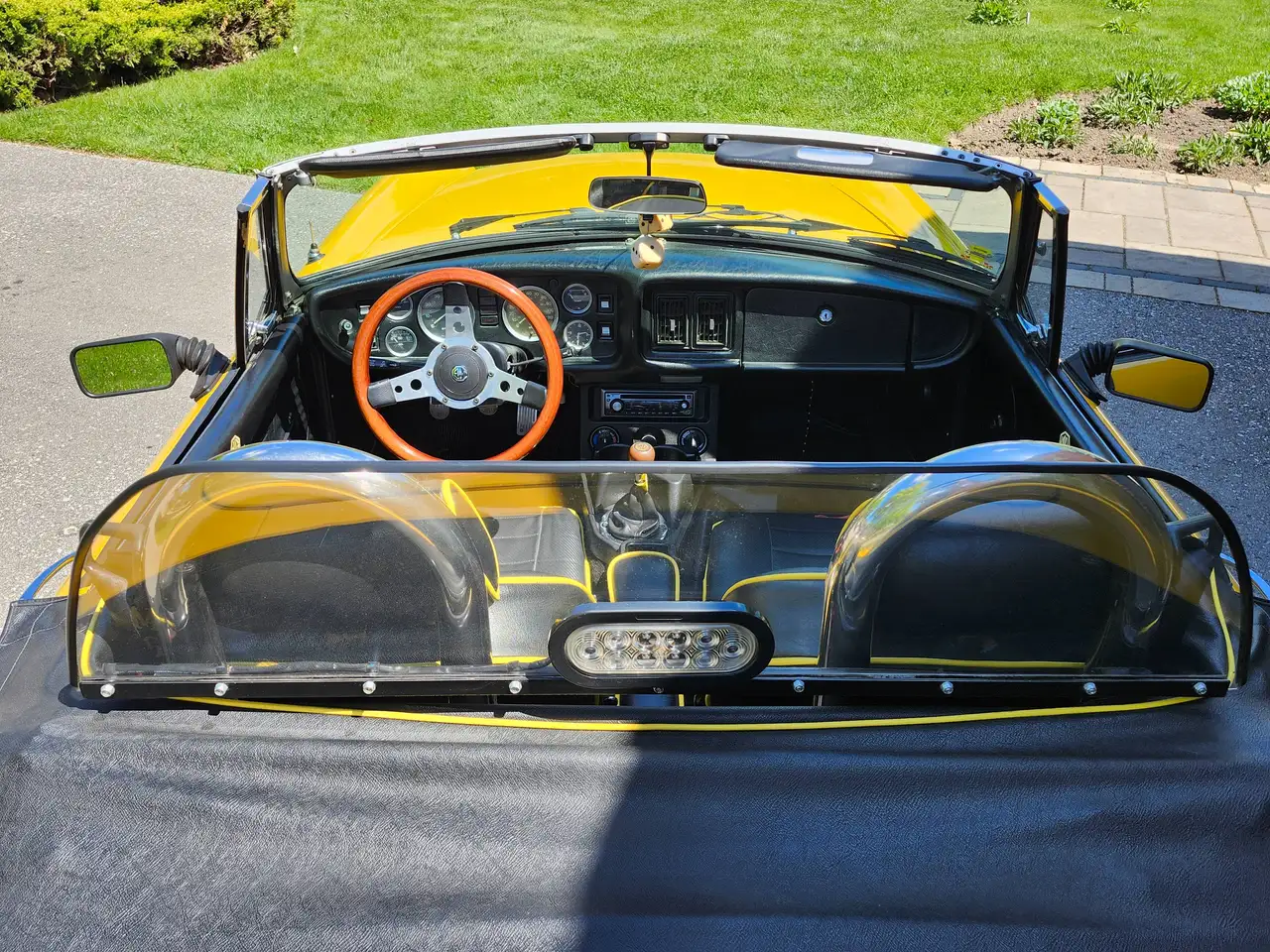 MG MGB photo MG MGB
