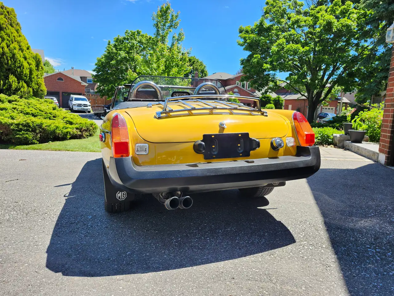 MG MGB photo MG MGB