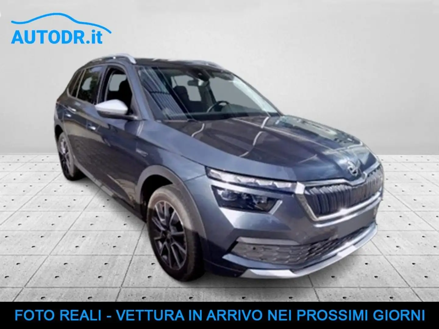 Skoda Kamiq 1.0 G-Tec Scout, Led adattivi, Sedili risc, Retroc Grigio - 2