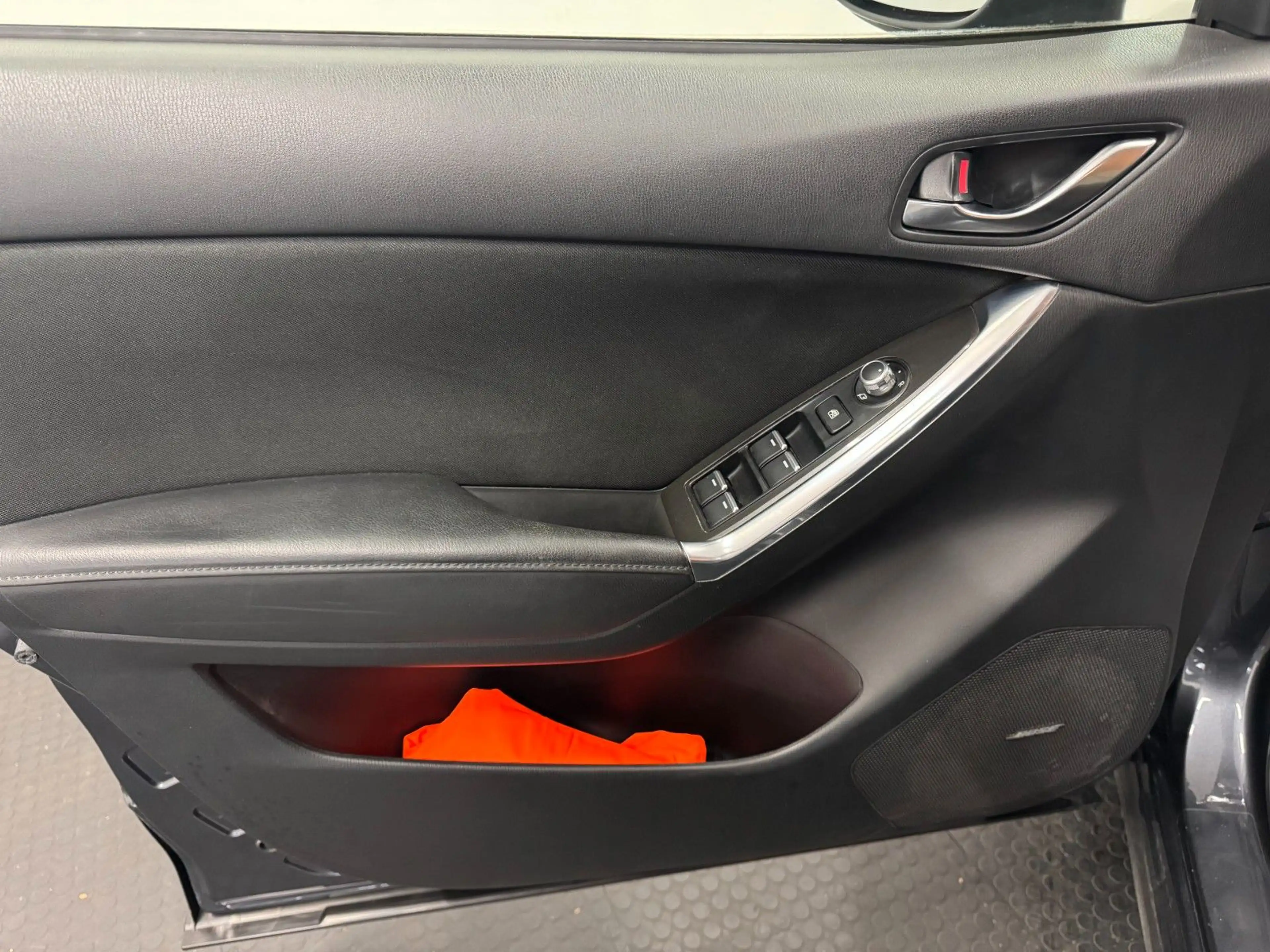 Mazda CX-5 Sports-Line AWD*AHK*LED*BOSE*KAMERA* — photo 11