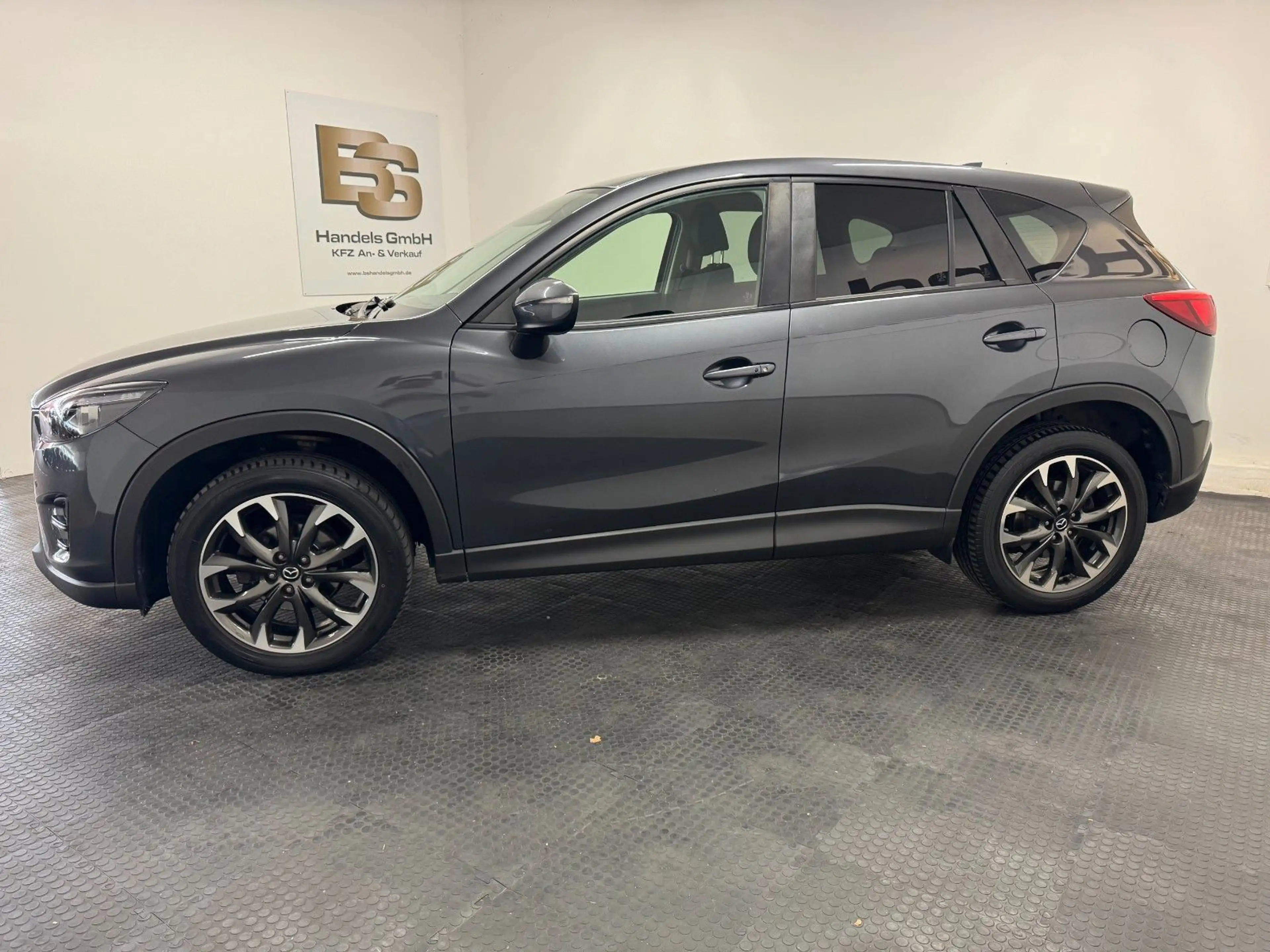 Mazda CX-5 Sports-Line AWD*AHK*LED*BOSE*KAMERA* — photo 4