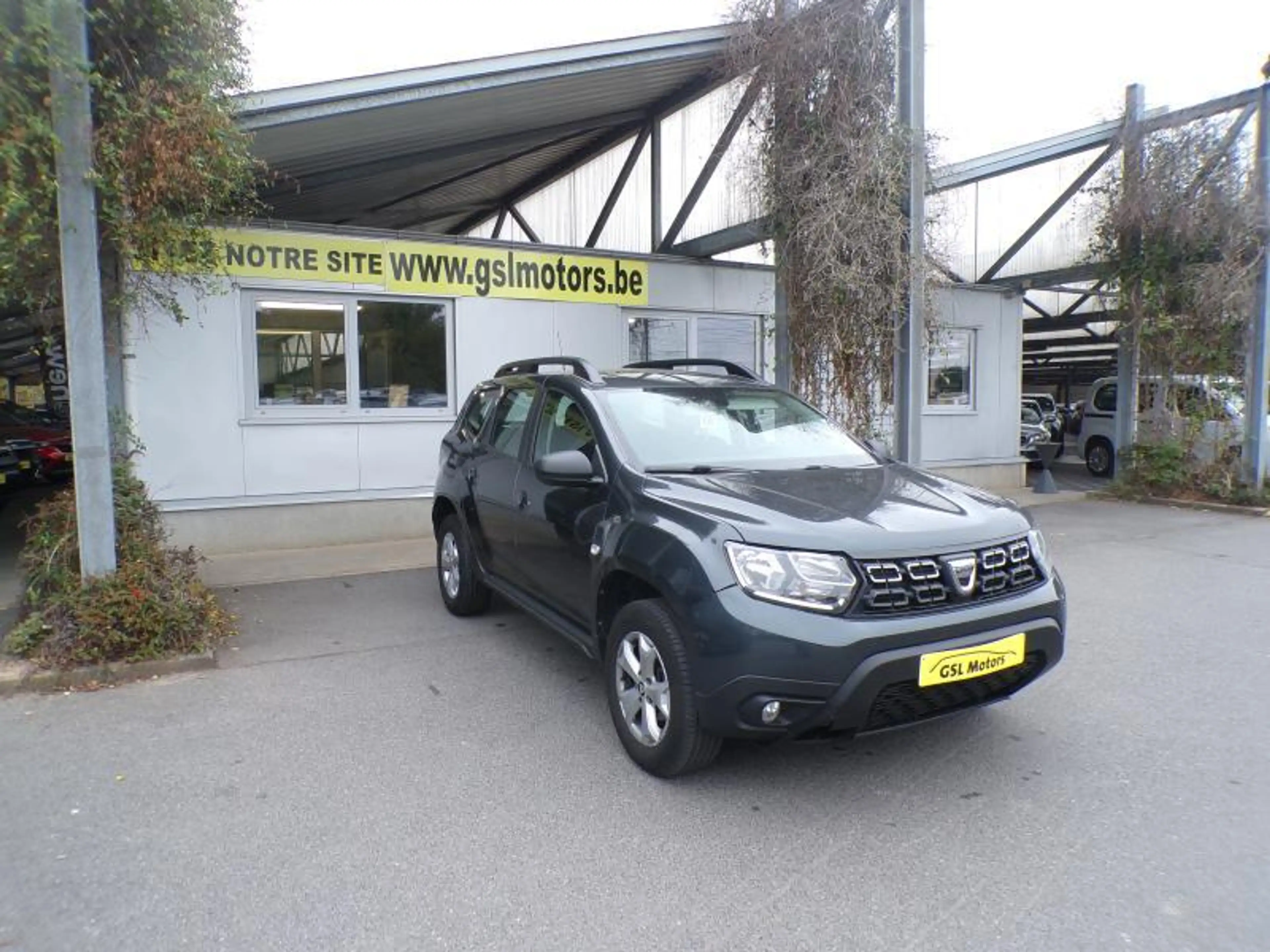 Dacia Duster 1.6 114cv LPG Gris 03/19 6500€ marchand Airco — photo 3
