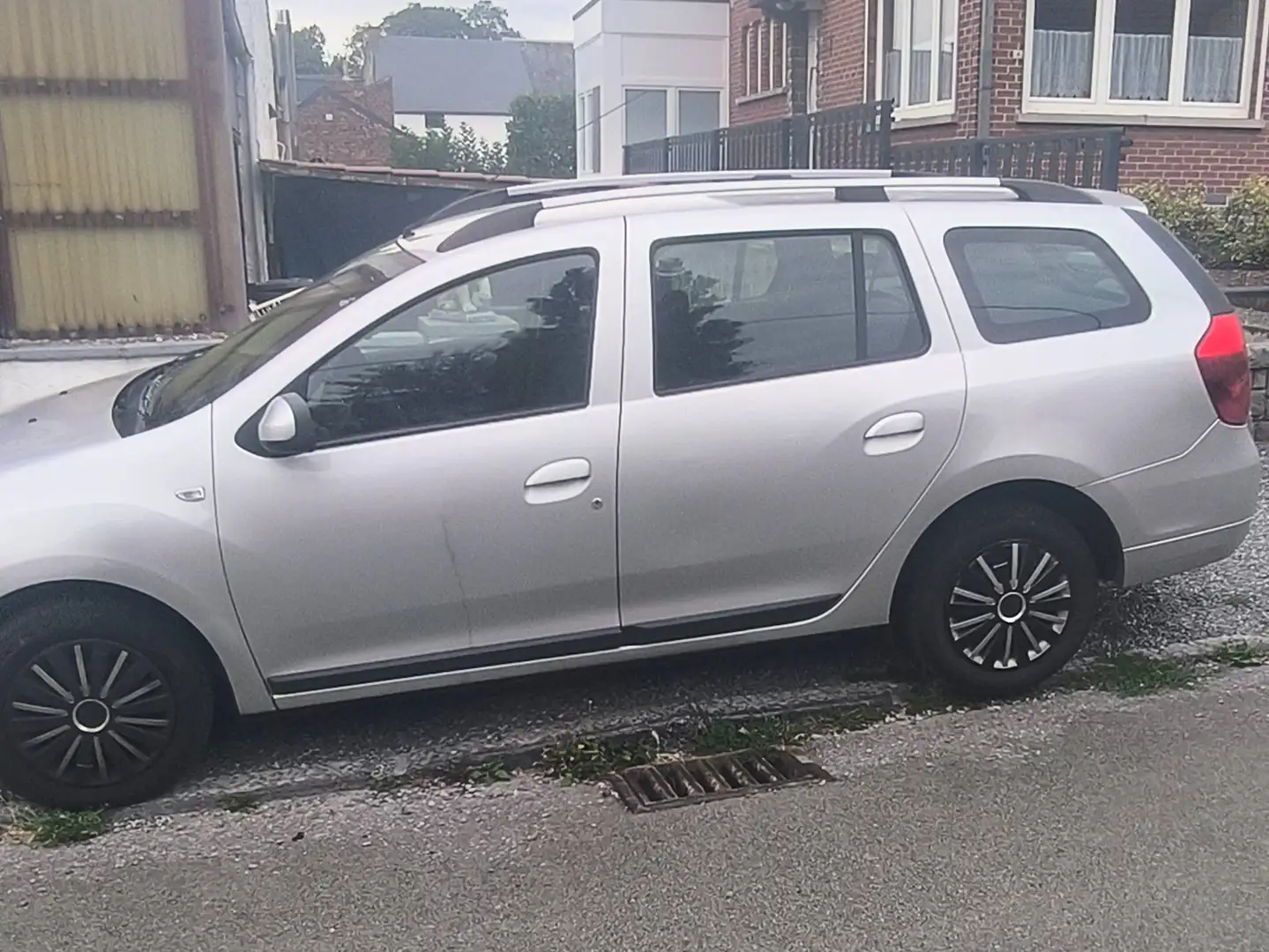 Dacia Logan Logan MCV 1.5 dCi Ambiance Gris - 2