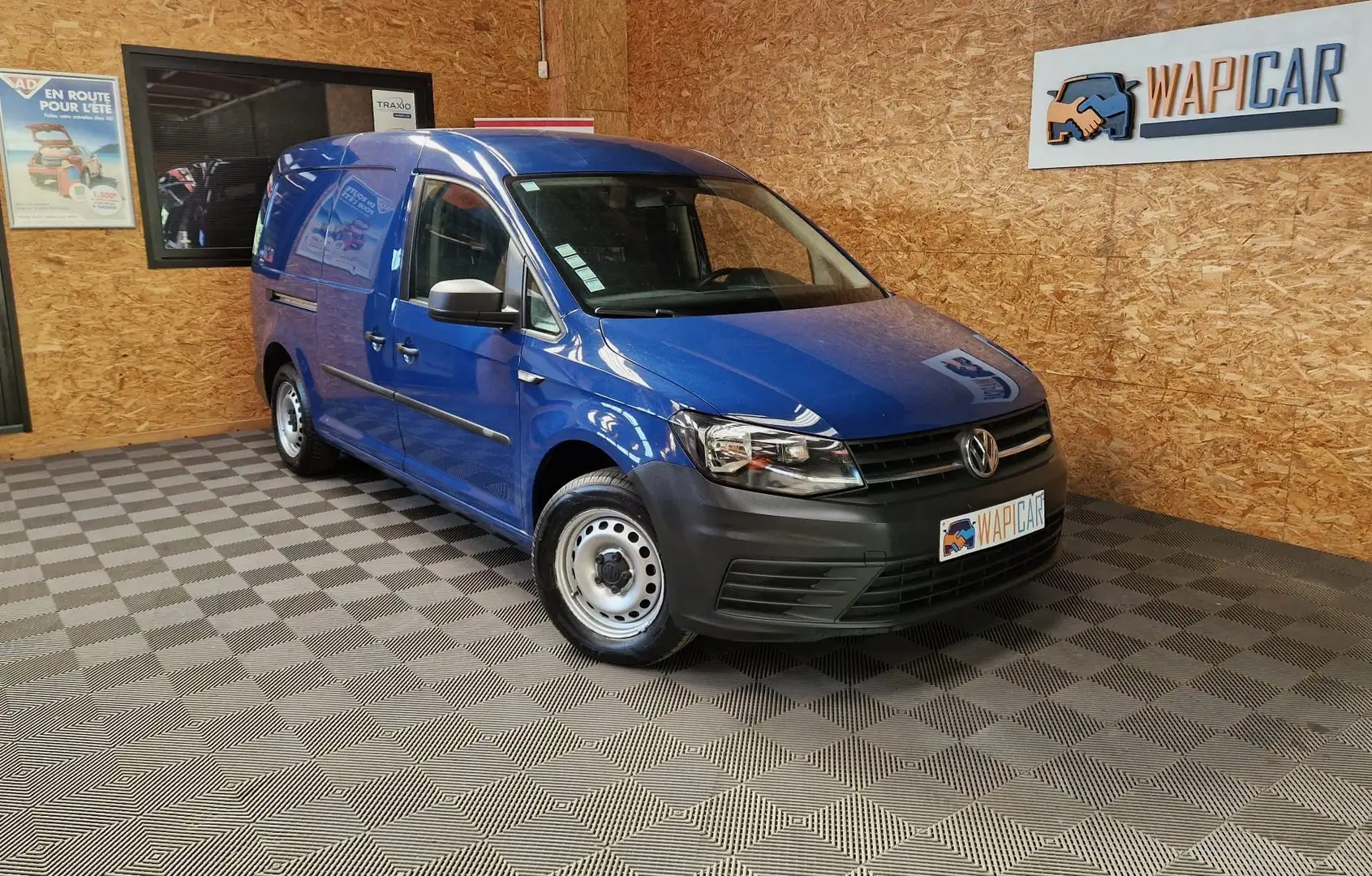 Volkswagen Caddy Maxi 2.0 td utilitaire clim*attache remorque Bleu - 1