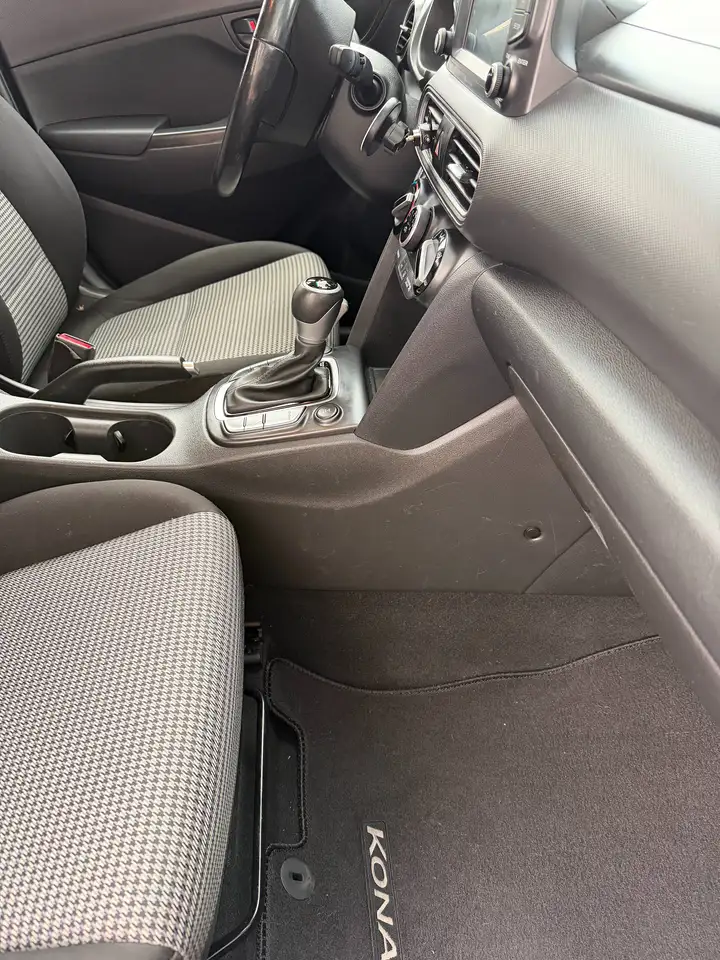 Hyundai KONA photo Hyundai KONA