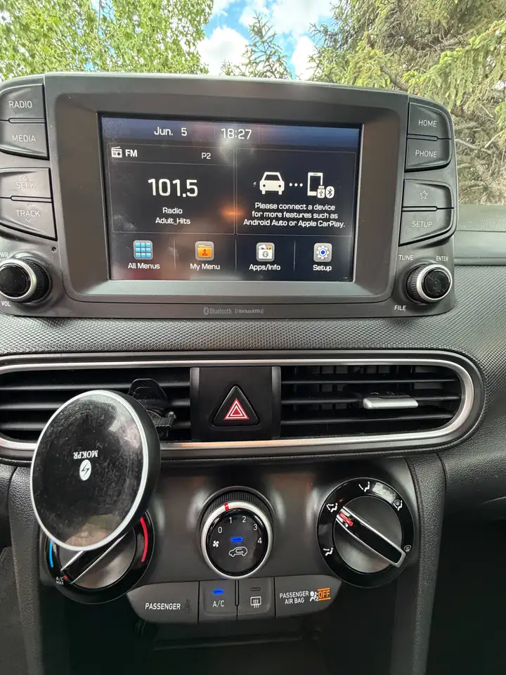 Hyundai KONA photo Hyundai KONA
