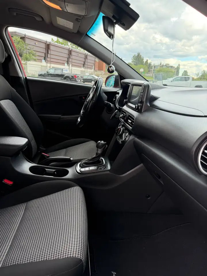 Hyundai KONA photo Hyundai KONA
