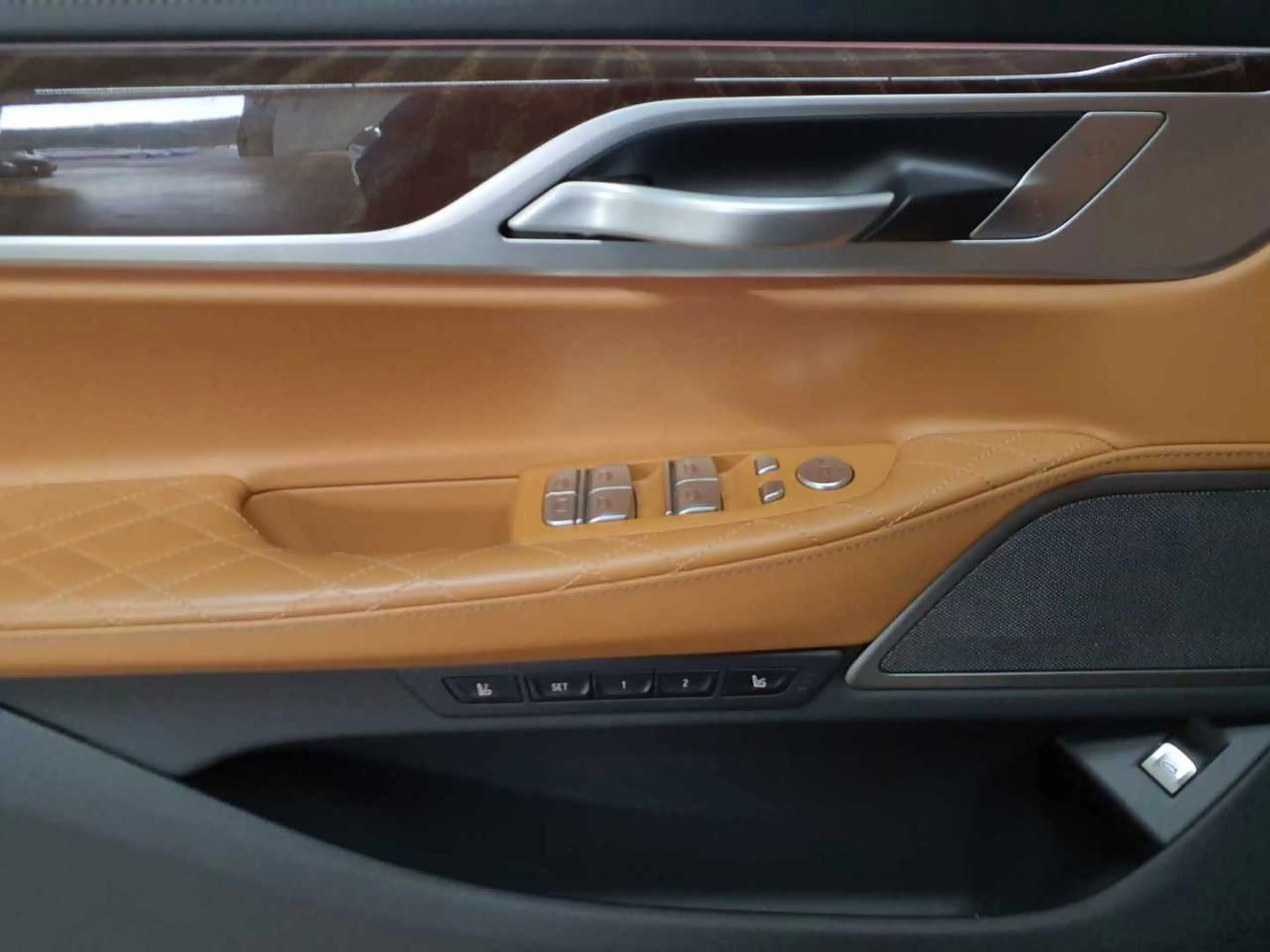 BMW 750 750i xDrive M-SPORT KOMF.SITZE Fond STHZ — photo 19