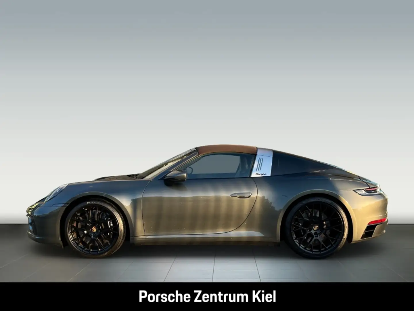 Porsche 992 911 Targa 4 GTS Clubleder LED-Matrix BOSE Grün - 2