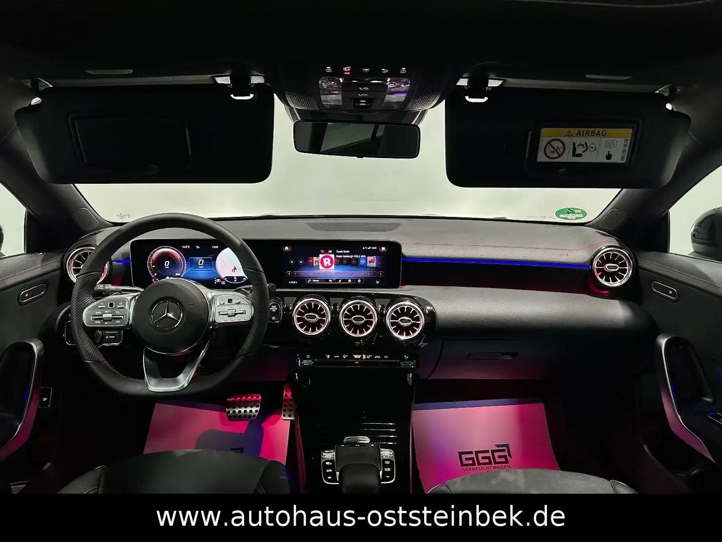 Mercedes-Benz CLA 220 d AMG-LINE/NIGHT/PANO/KAMERA/SHZ/LED/ Schwarz - 2