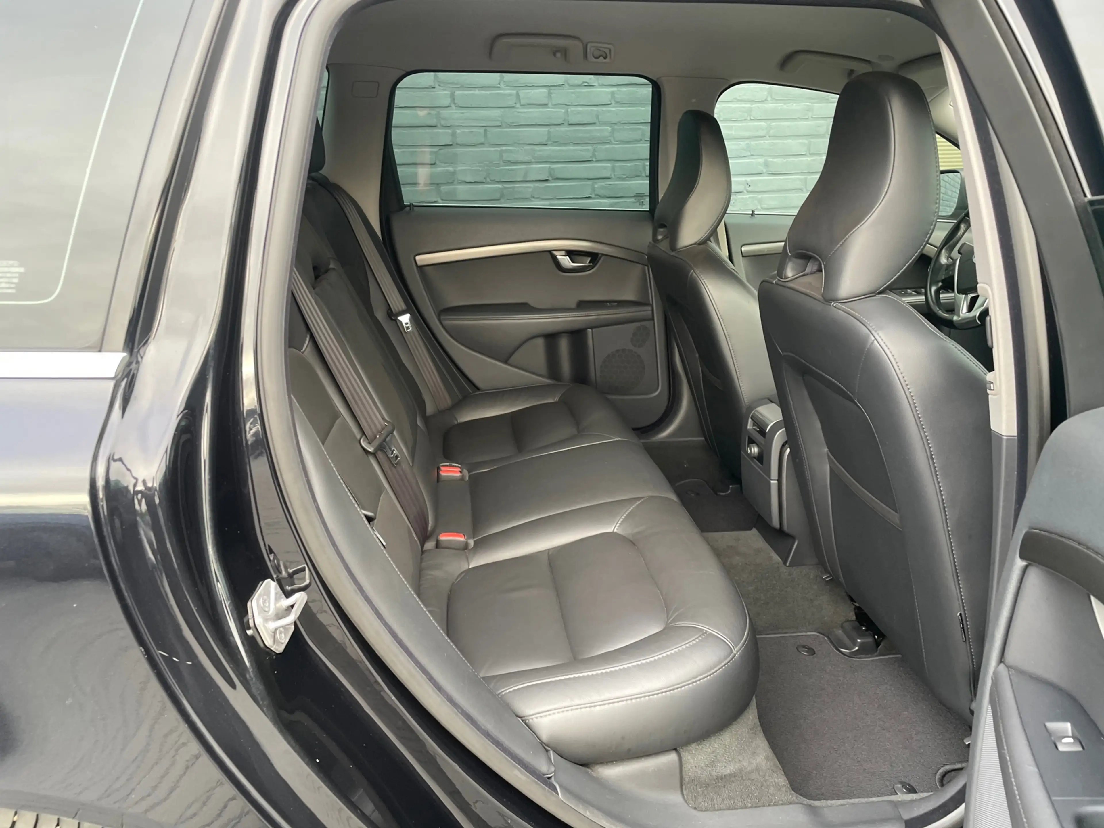 Volvo V70 1.6 T4 Momentum automaat stoelverwarming leer clim — photo 19