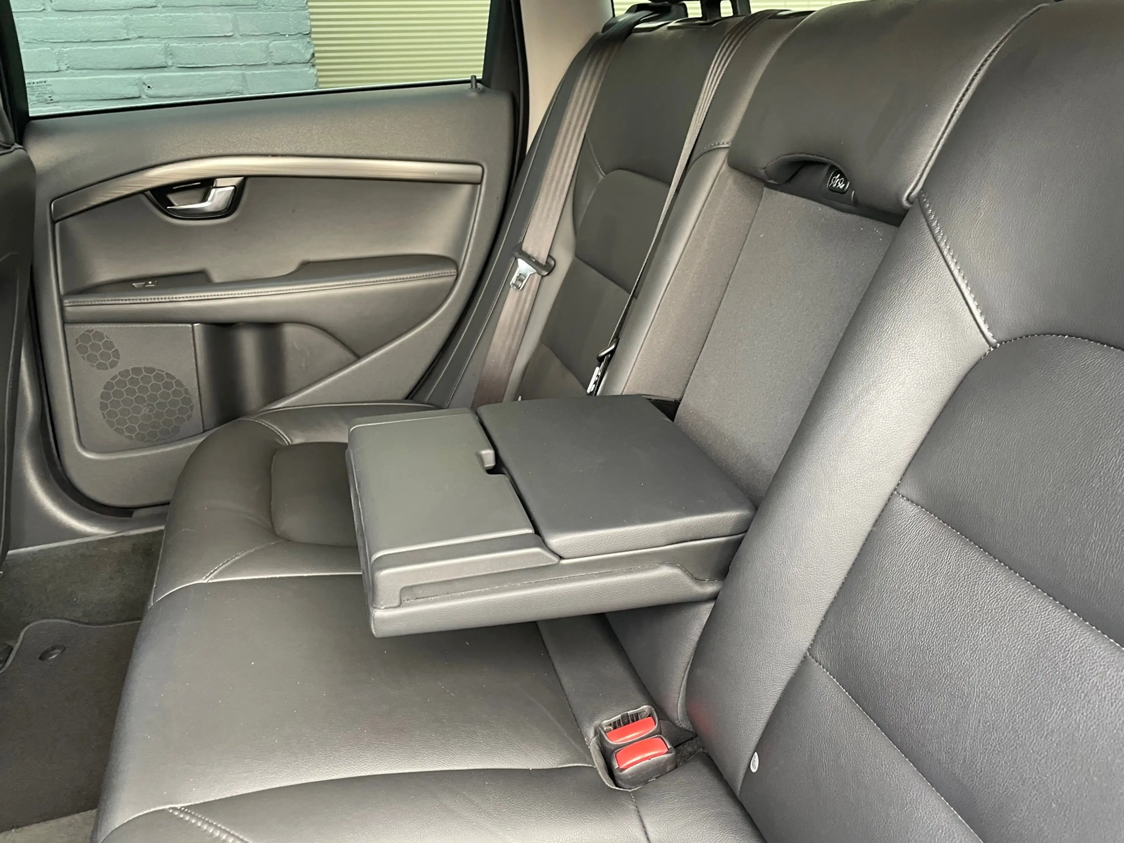 Volvo V70 1.6 T4 Momentum automaat stoelverwarming leer clim — photo 22