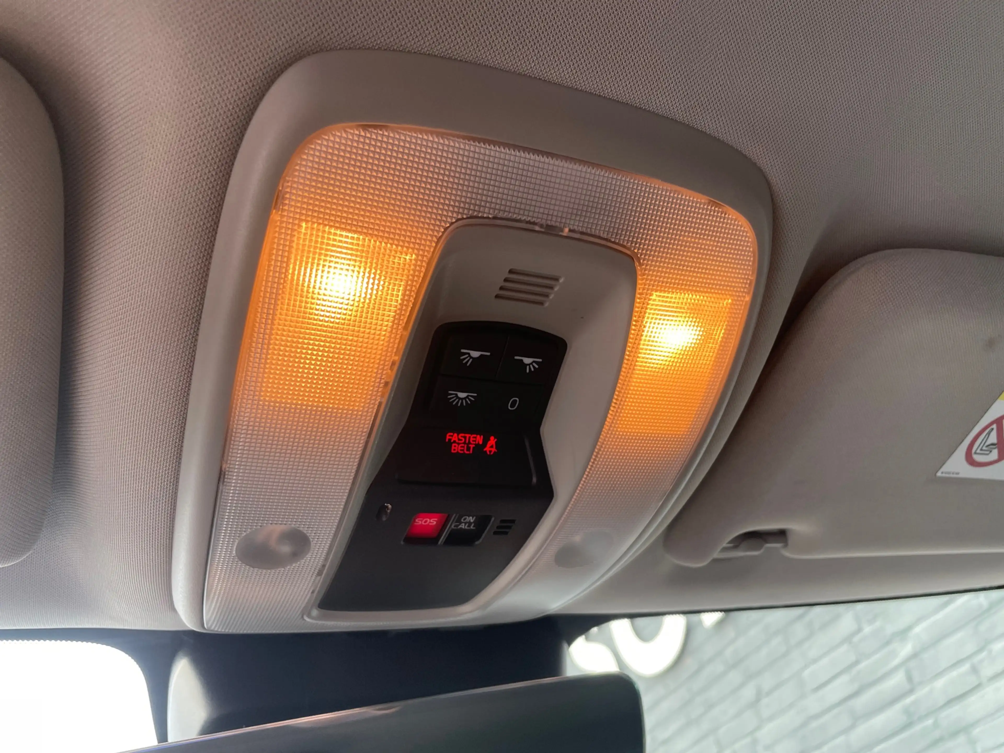 Volvo V70 1.6 T4 Momentum automaat stoelverwarming leer clim — photo 44