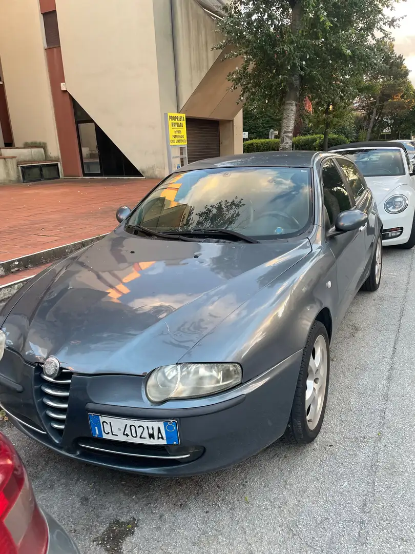 Alfa Romeo 147 147 5p 1.9 jtd mjt Progression 140cv Grijs - 1
