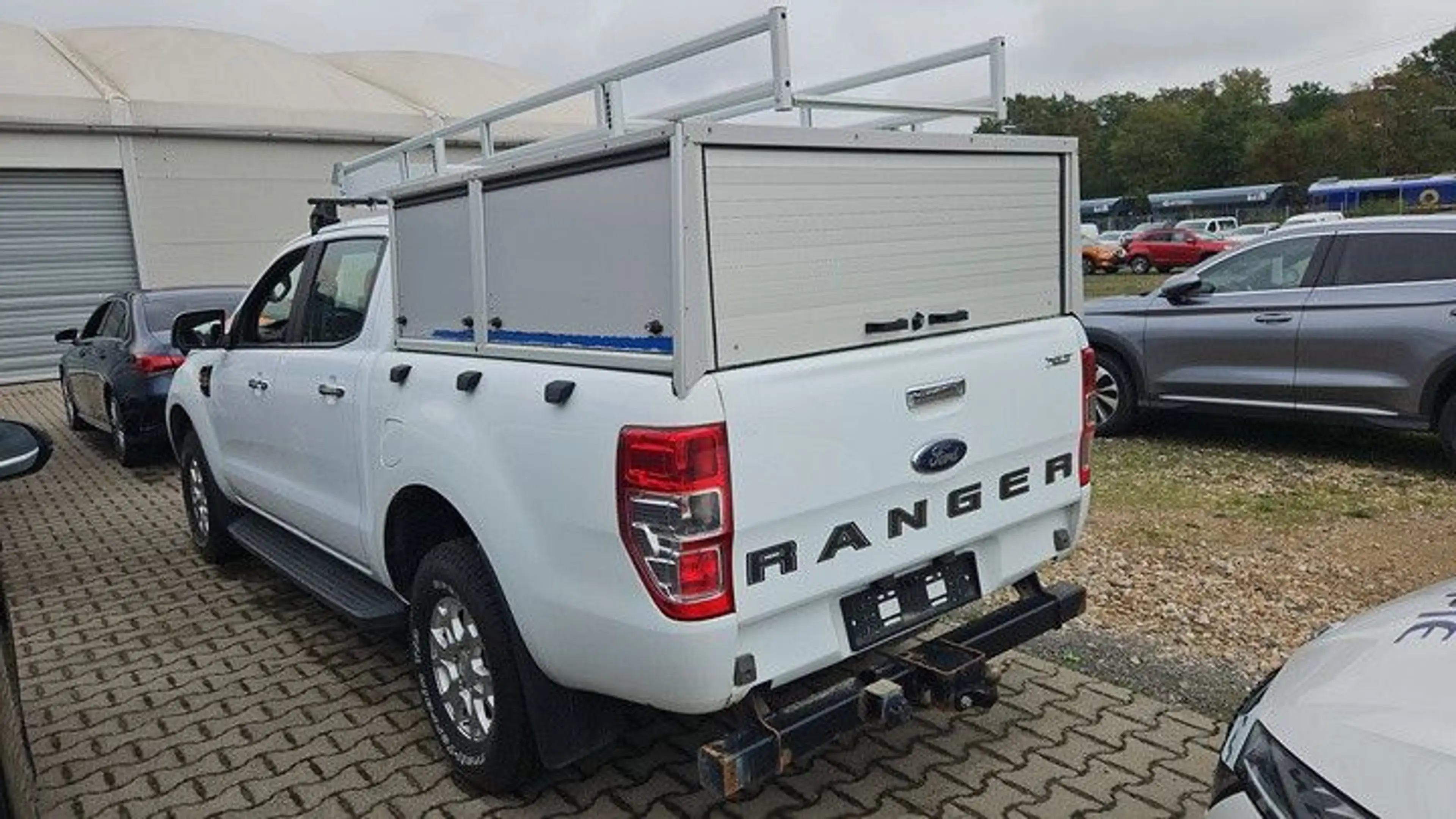 Ford Ranger 2,0 TDCi 125kW Doppelkabine 4x4 XLT AHK — photo 3