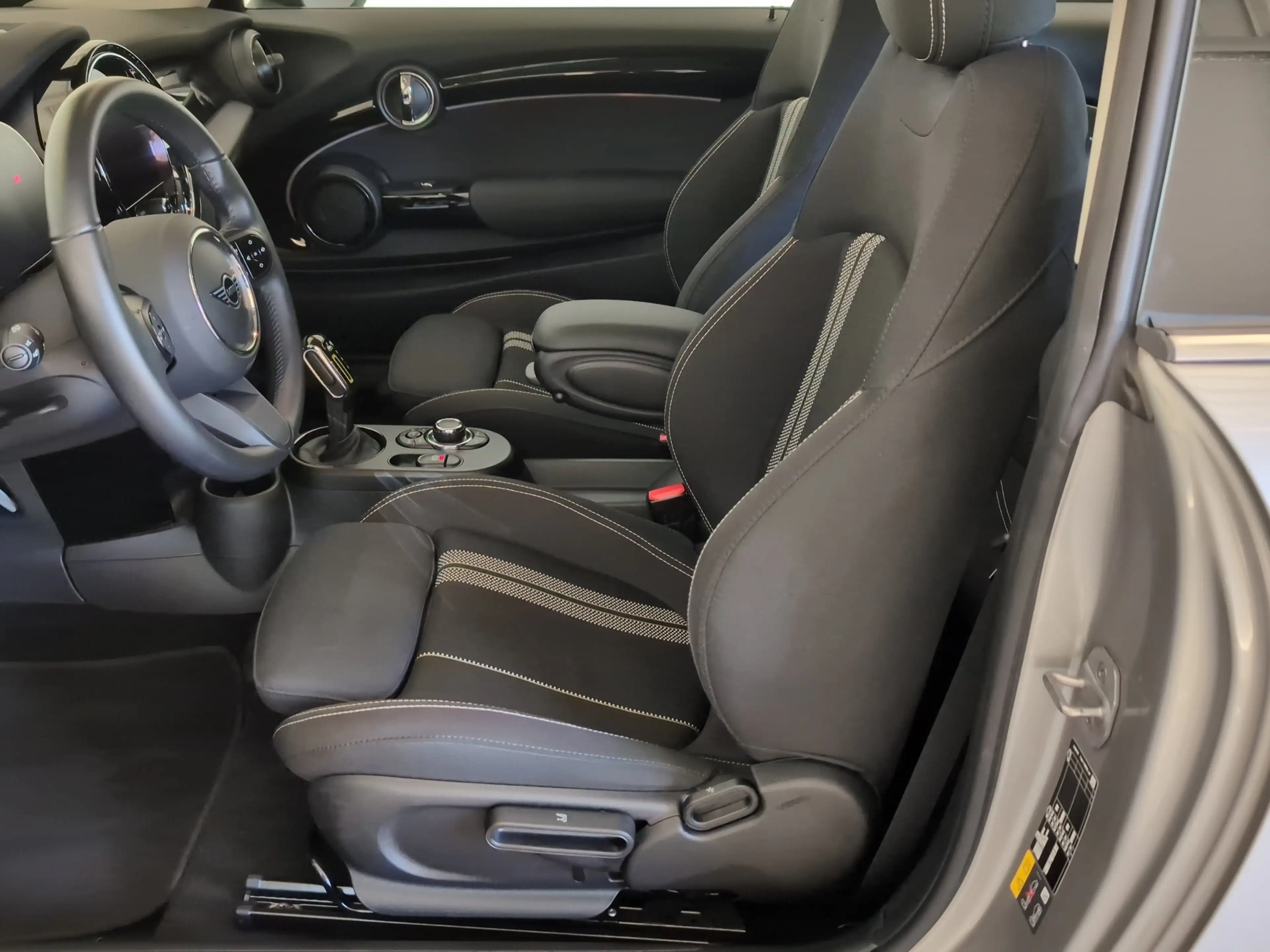 MINI Cooper SE 3-Türer — photo 4