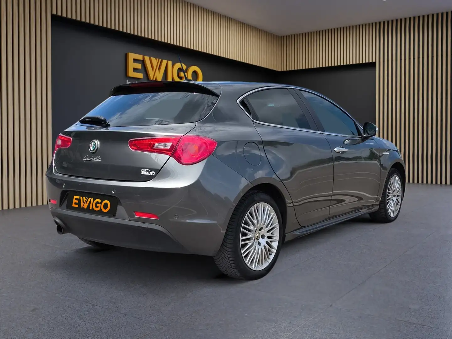 Alfa Romeo Giulietta 1.4 MULTIAIR 170 TROFEO TCT BVA START-STOP - 2