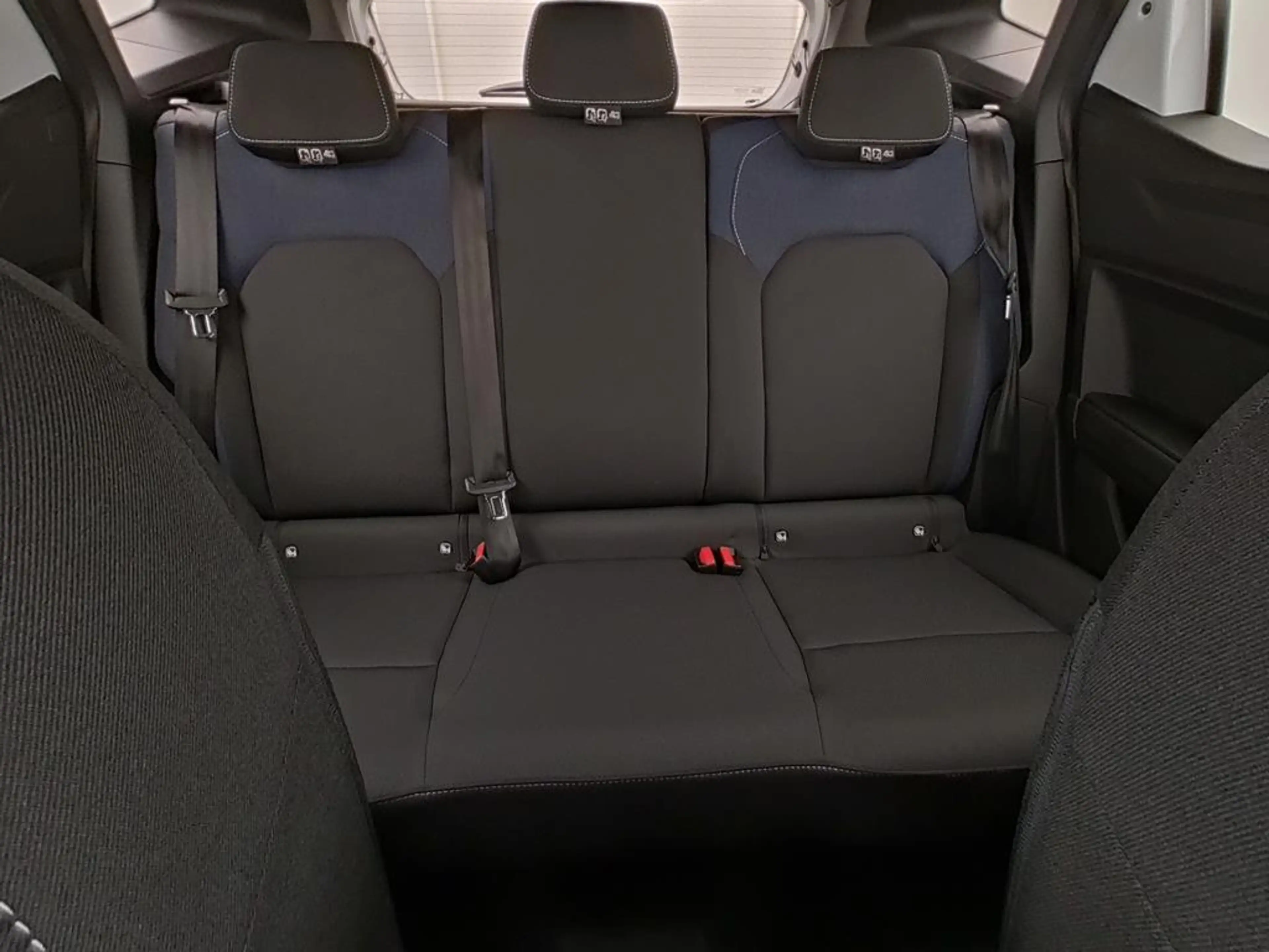 Dacia Duster Journey TCe 130 — photo 16