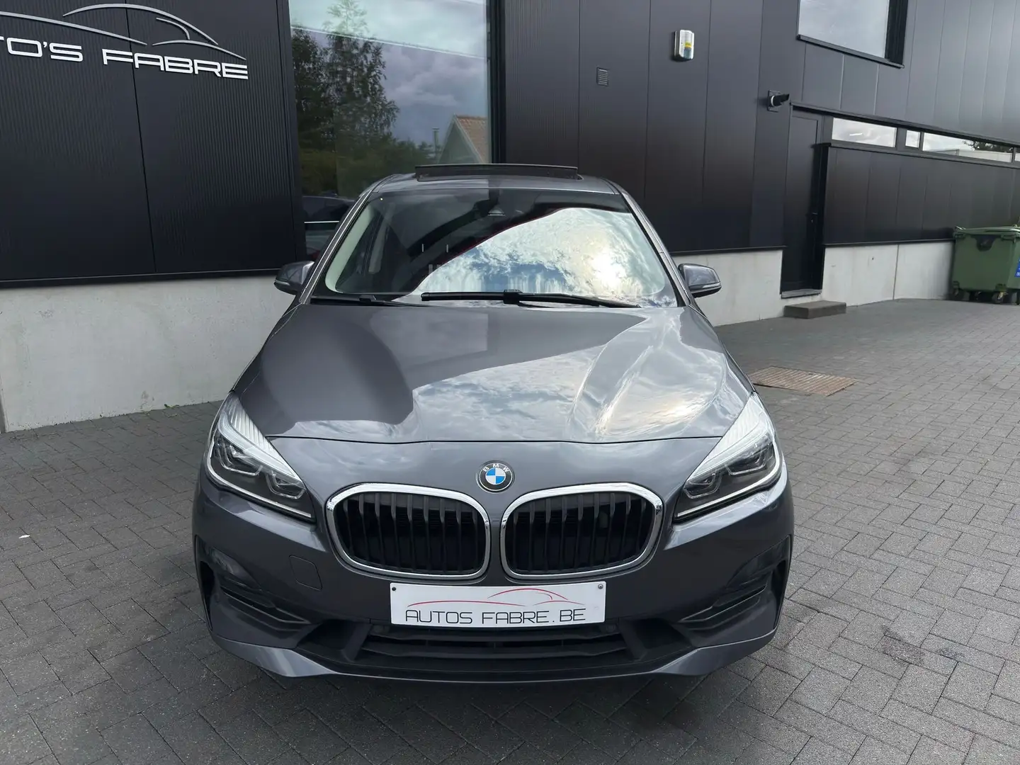 BMW 220 i Gran Tourer Autom  Panodak 7zit M -Pack 77000km Grey - 2