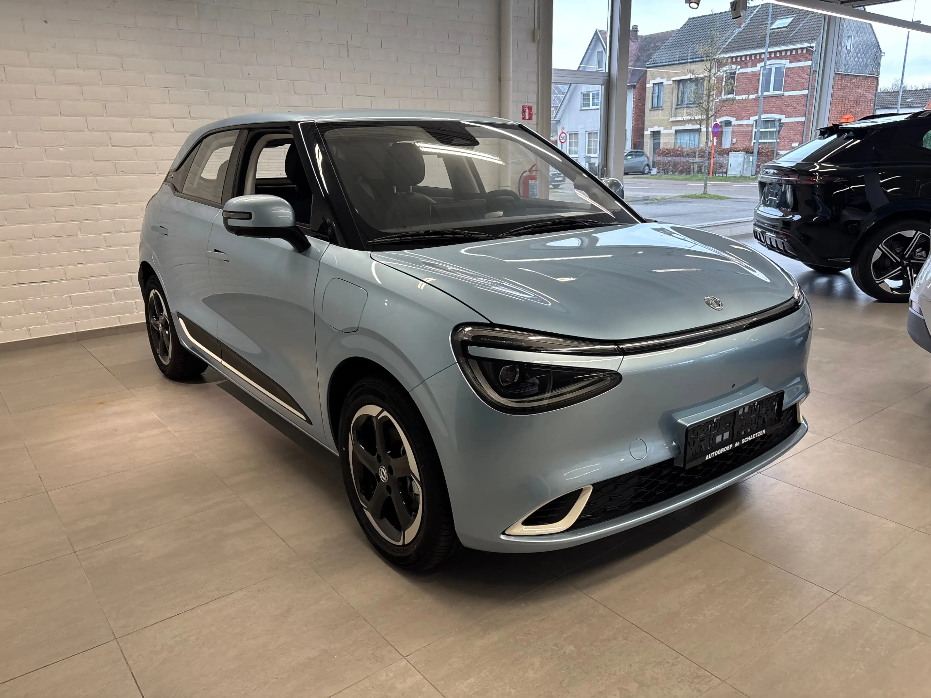 Dongfeng Box 42,3 Premium Edition