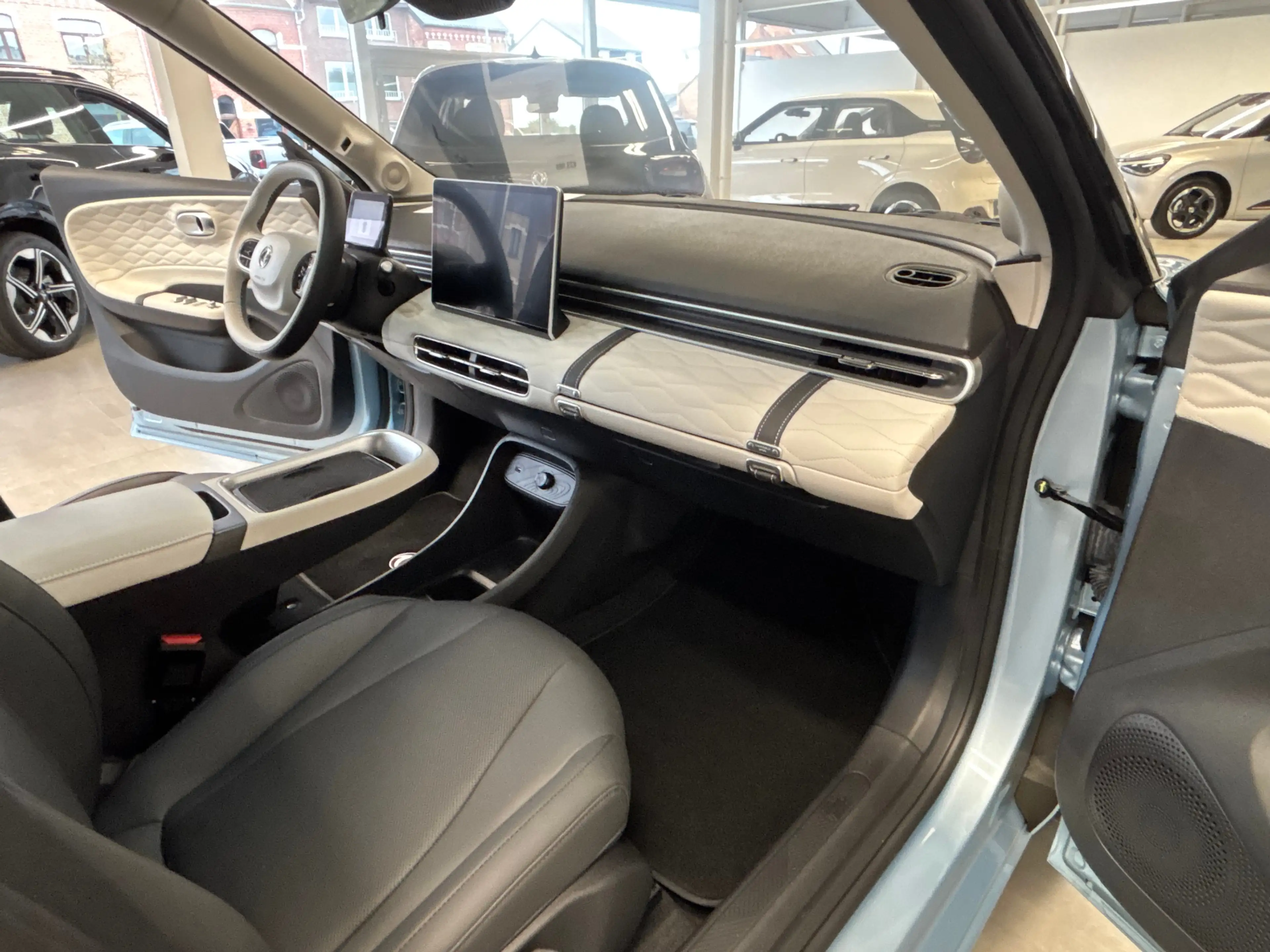 Dongfeng Box 42,3 Premium Edition — photo 6