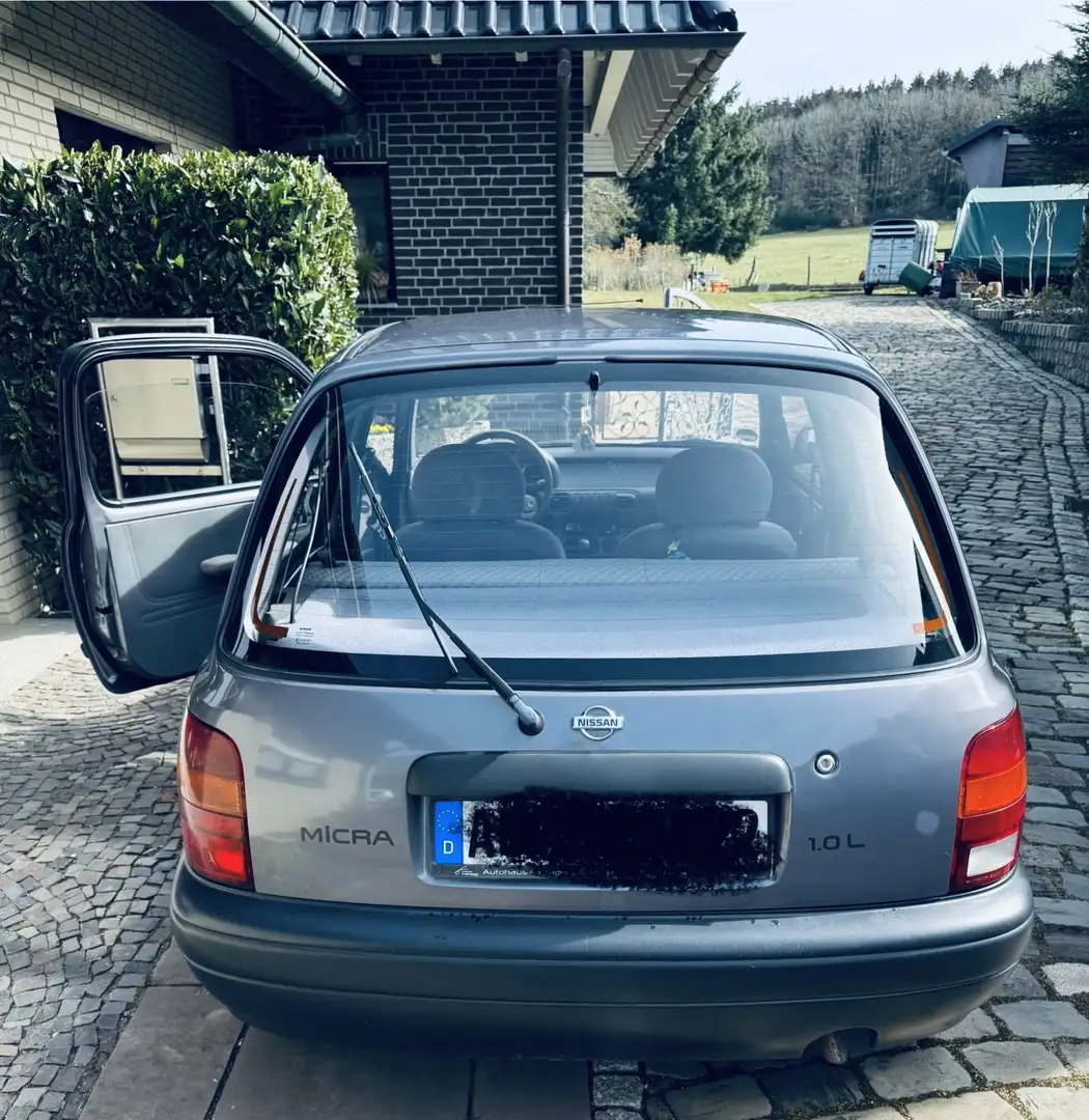 Nissan Micra LX - 2