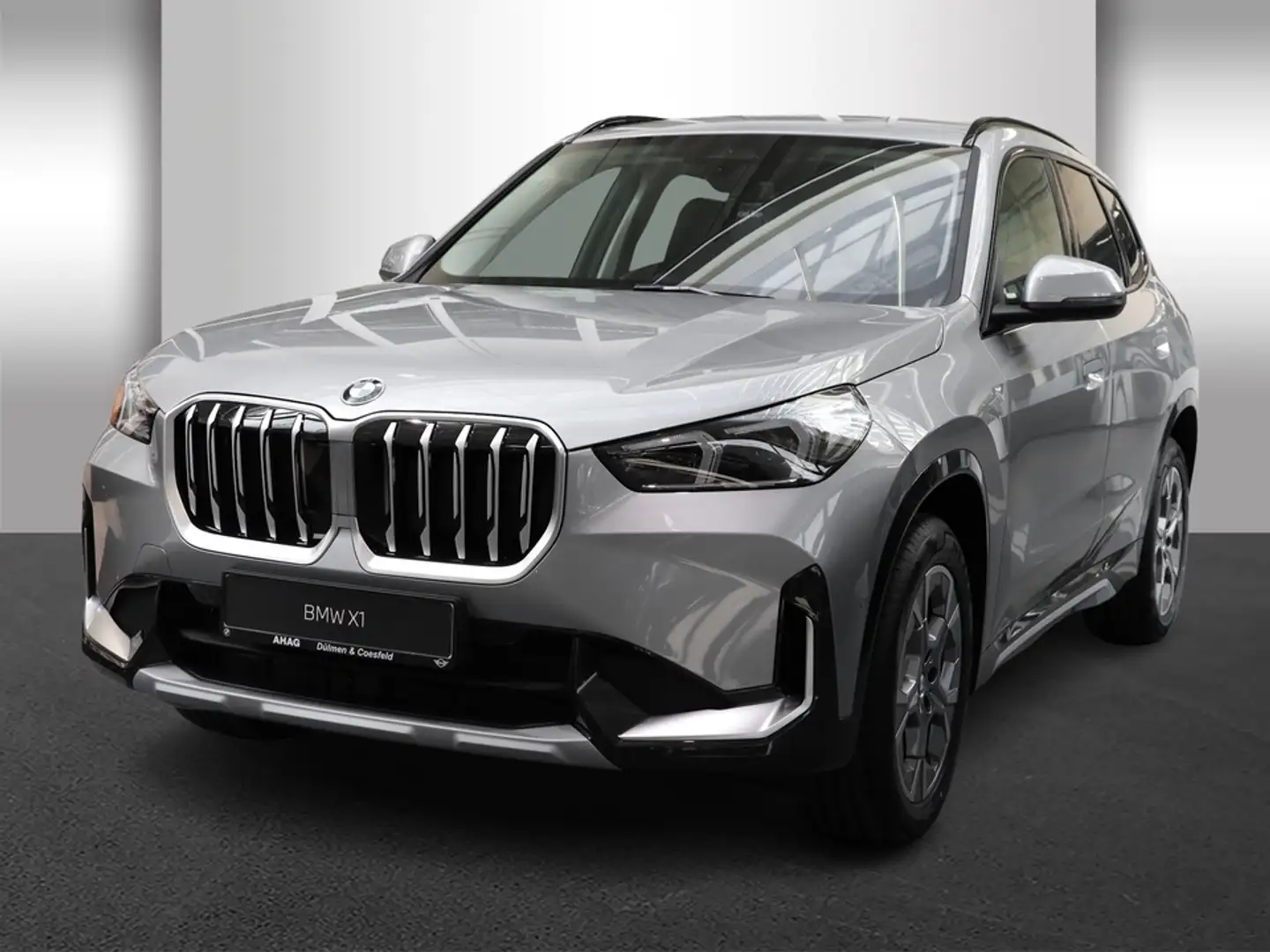 BMW X1 sDrive20i Steptronic UPE 54.320 EUR Silber - 2