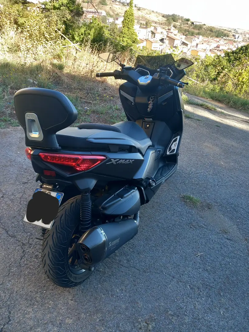Yamaha X-Max 400 Momo design Nero - 2