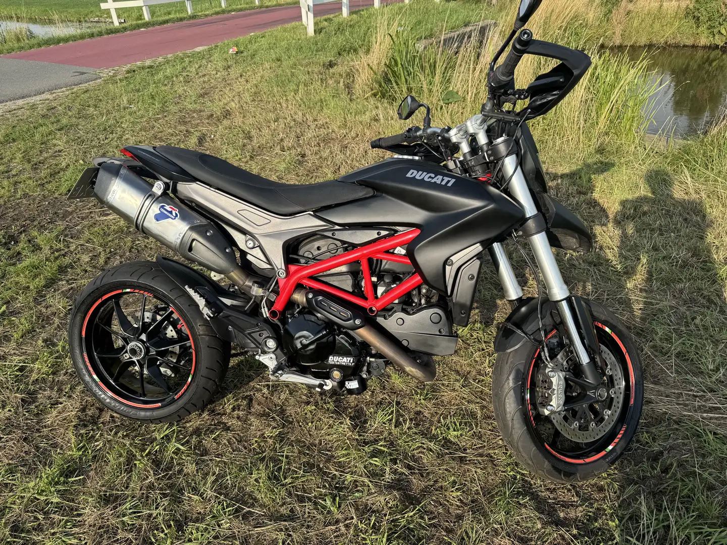 Ducati Hypermotard 821 - 1
