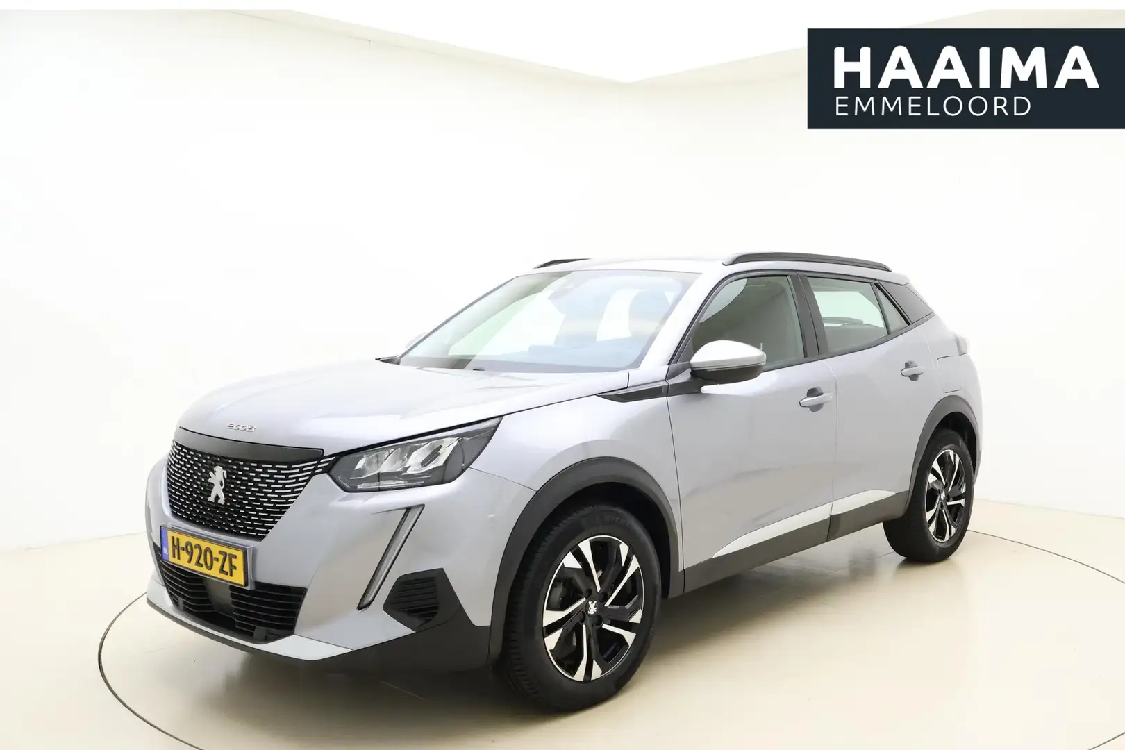 Peugeot 2008 1.2 PureTech Allure | Navigatie | Climate control Gris - 1