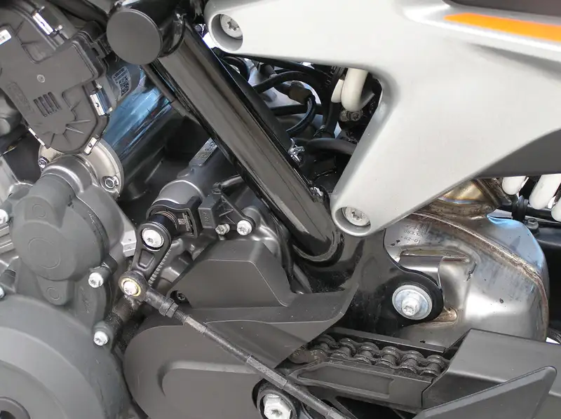 KTM 790 Duke - foto 8