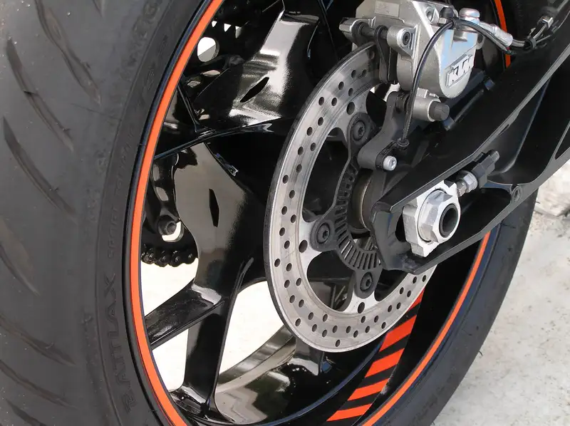 KTM 790 Duke - foto 5