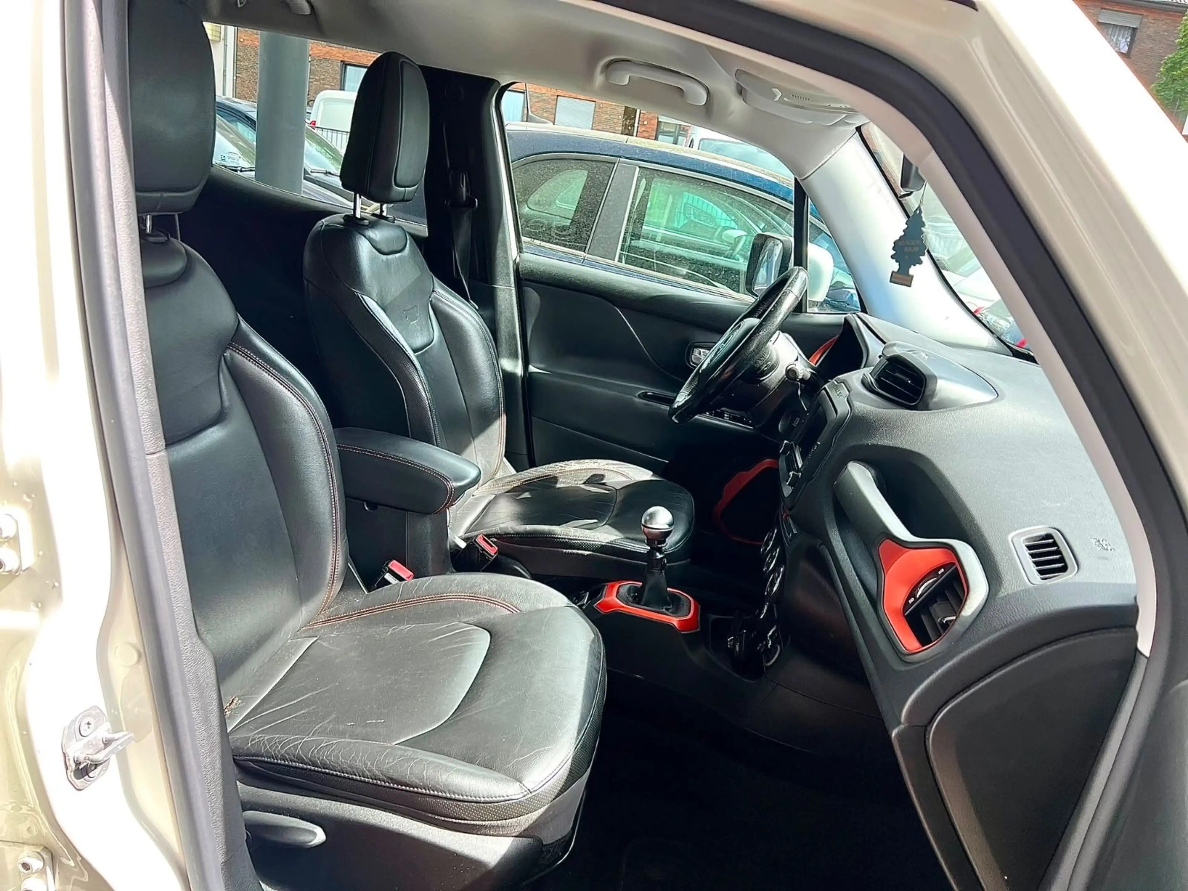Jeep Renegade 2.0 MultiJet D Opening Edition 4x4 — photo 8