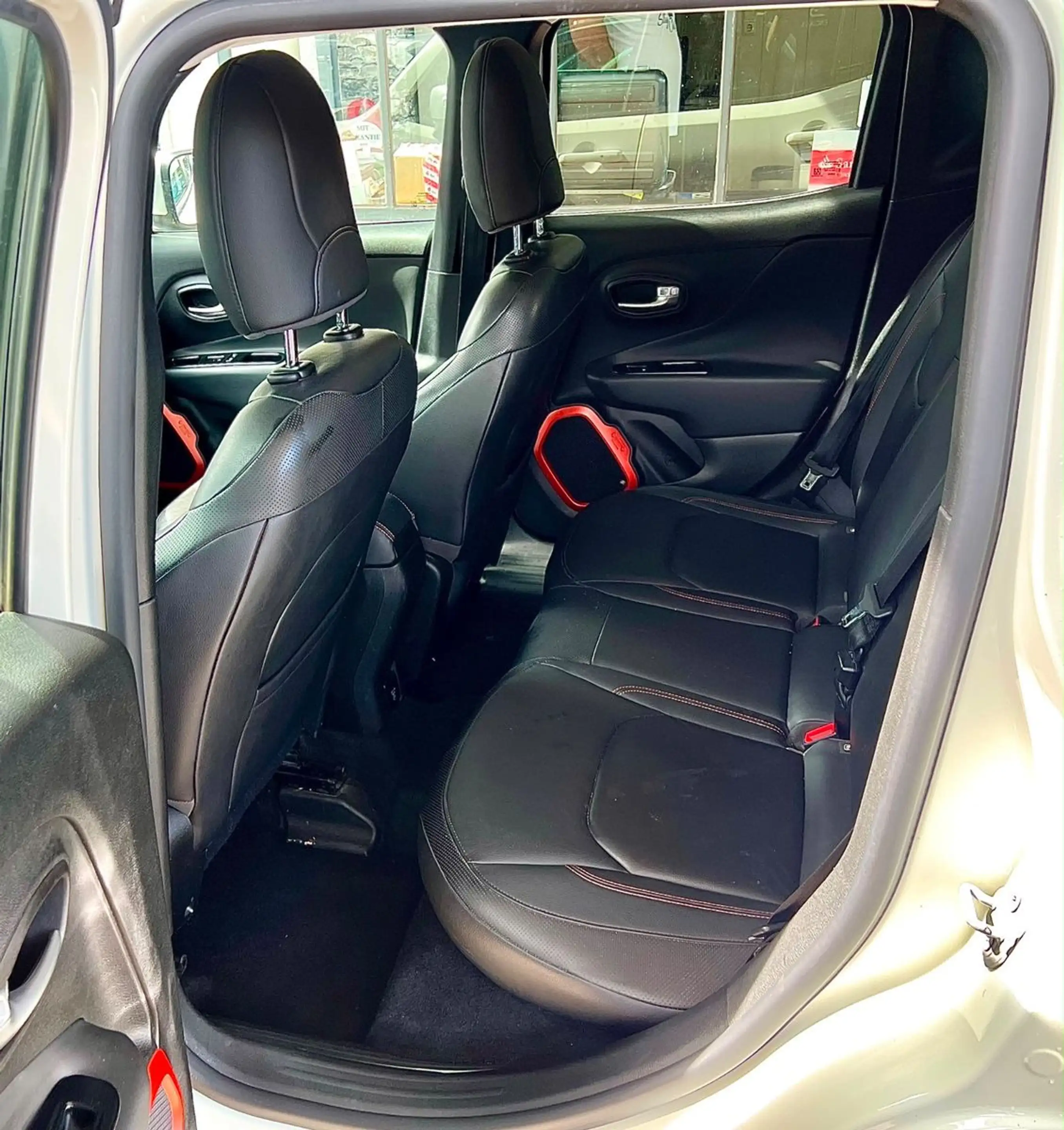 Jeep Renegade 2.0 MultiJet D Opening Edition 4x4 — photo 10