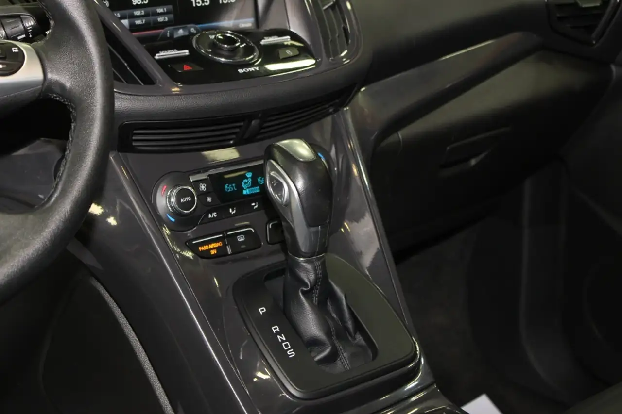 Ford Escape снимка Ford Escape