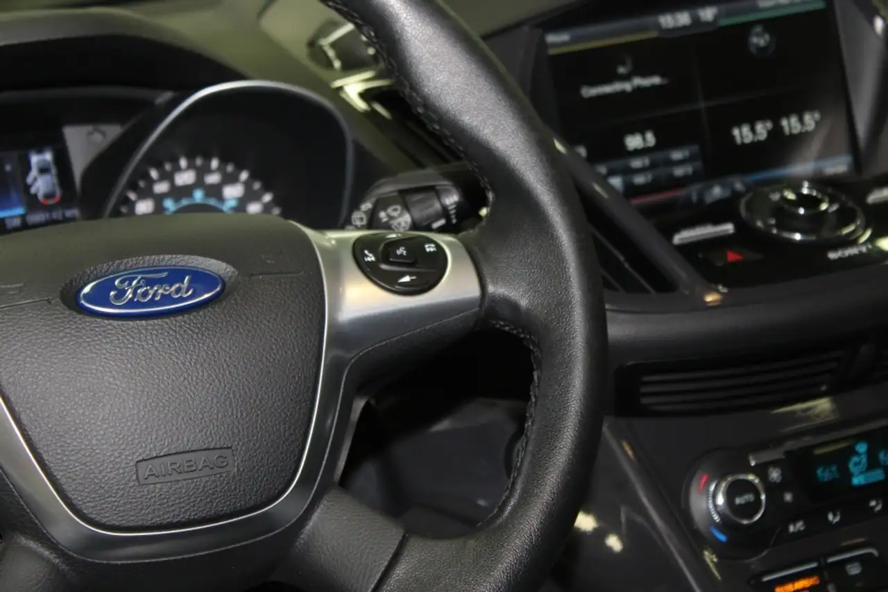 Ford Escape снимка Ford Escape