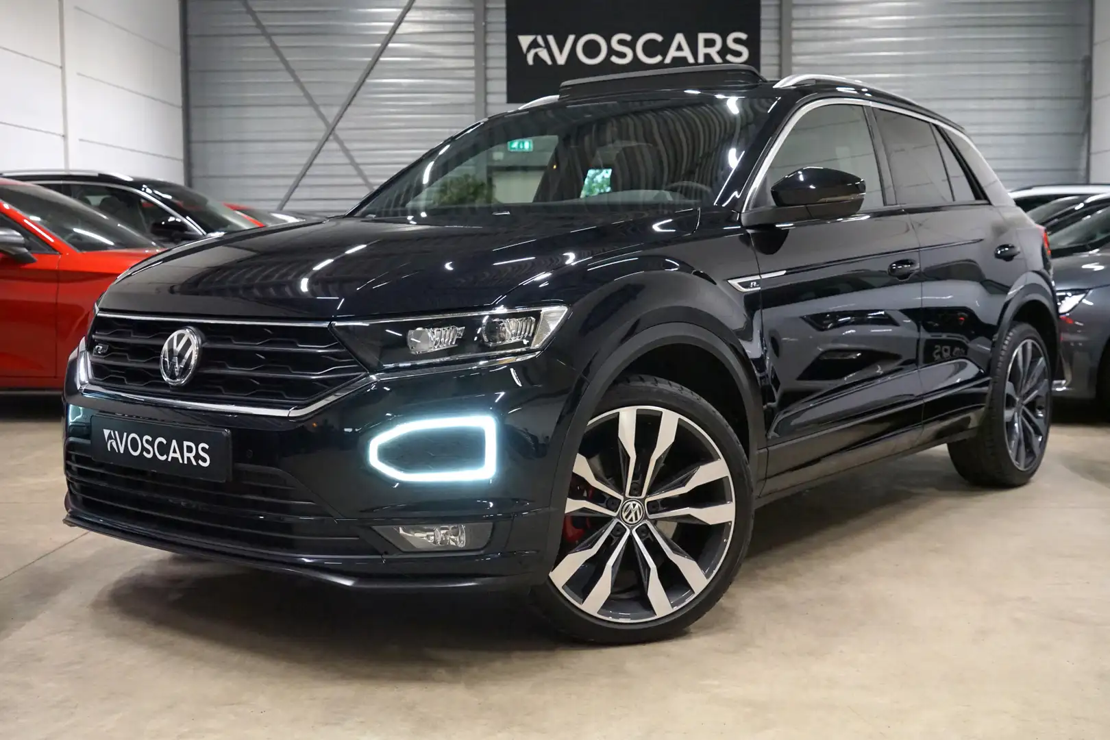 Volkswagen T-Roc 1.5 TSI 3x R-Line DSG * Pano - Virtual - 19" - Key Zwart - 1