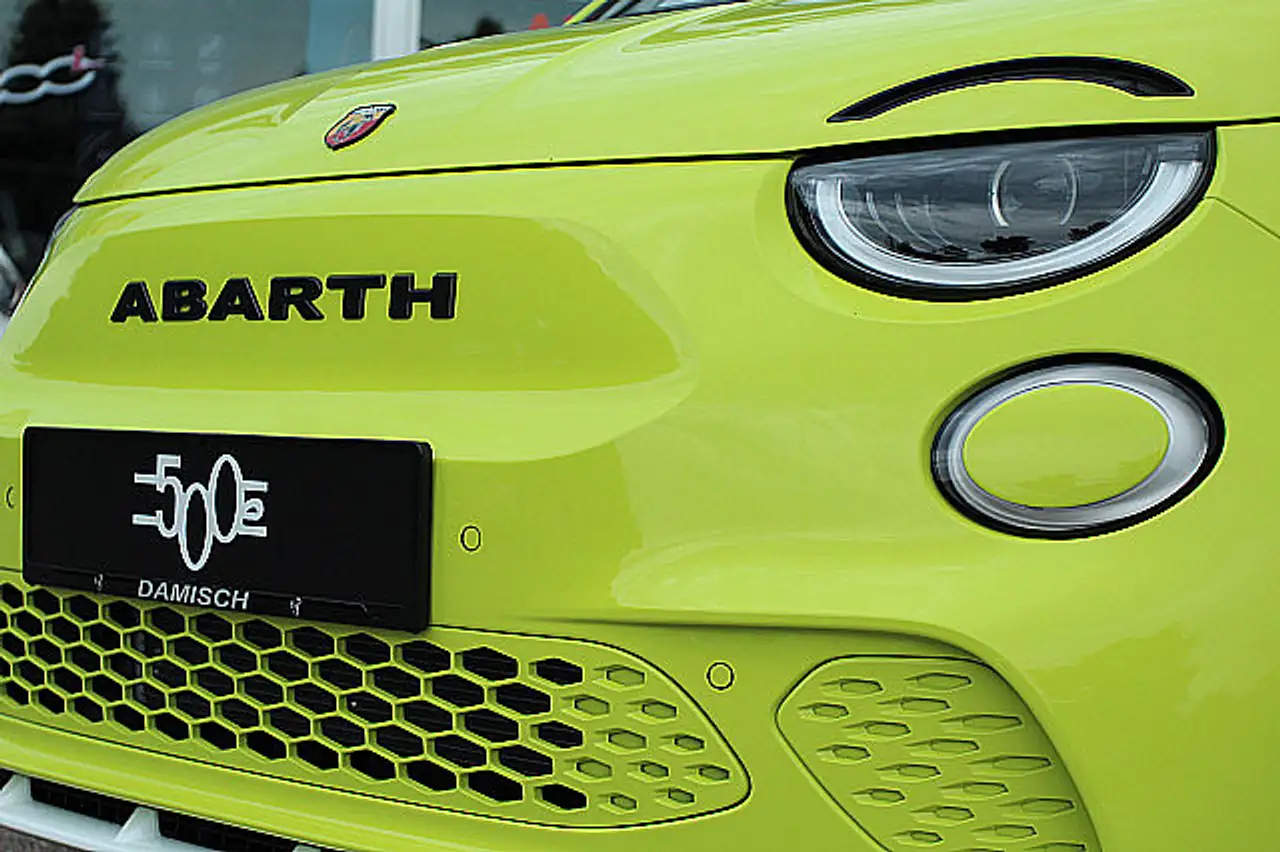 Abarth 500C 2023
