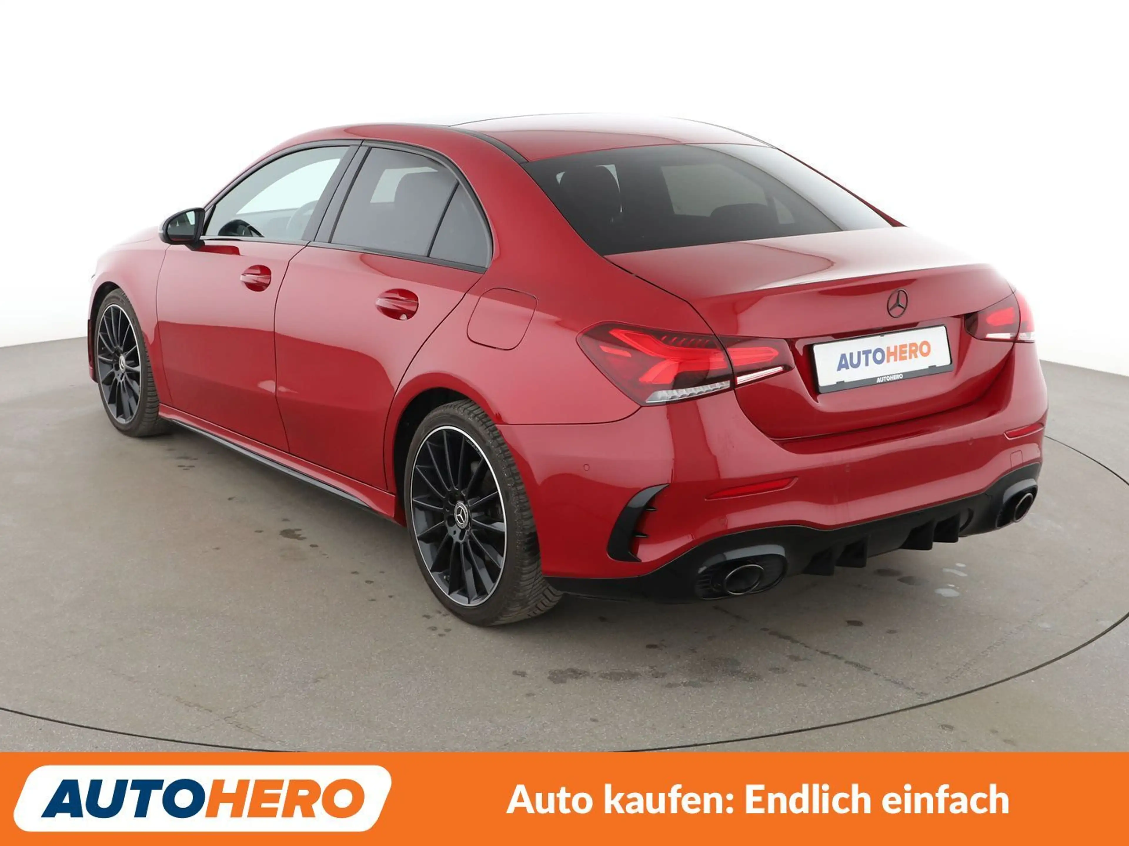 Mercedes-Benz A 220 4Matic AMG Line Aut.*PANO*ACC*MBUX*360°*NAVI*SHZ* — photo 4