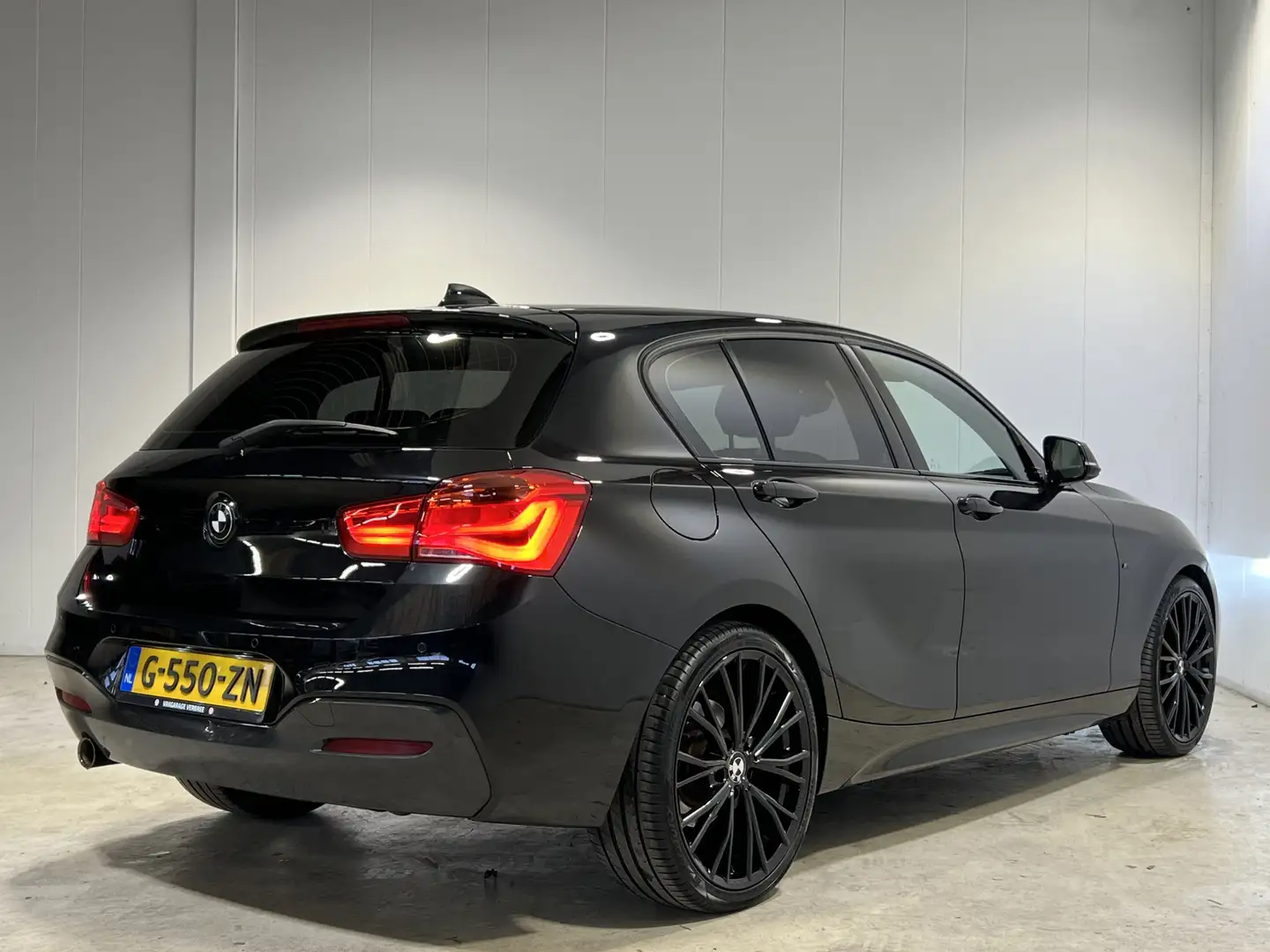 BMW 118 1-serie 118i Edition M Sport Shadow High Executive Noir - 2