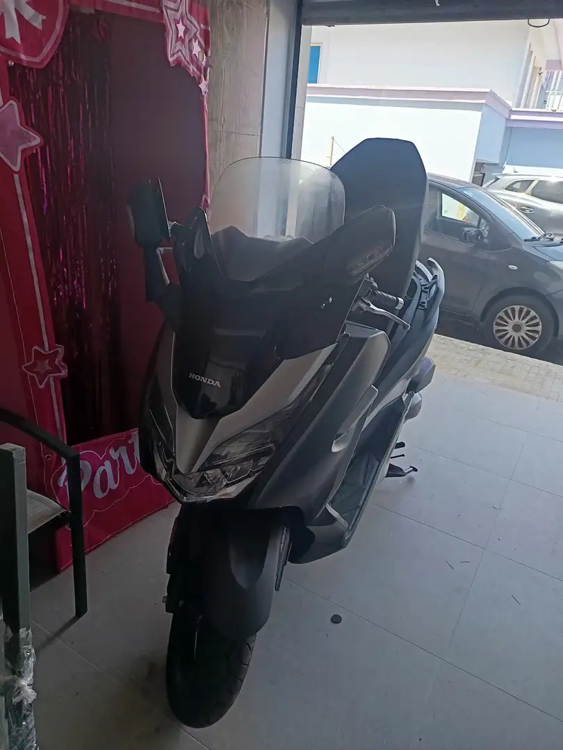Honda Forza 300 Grigio - 1