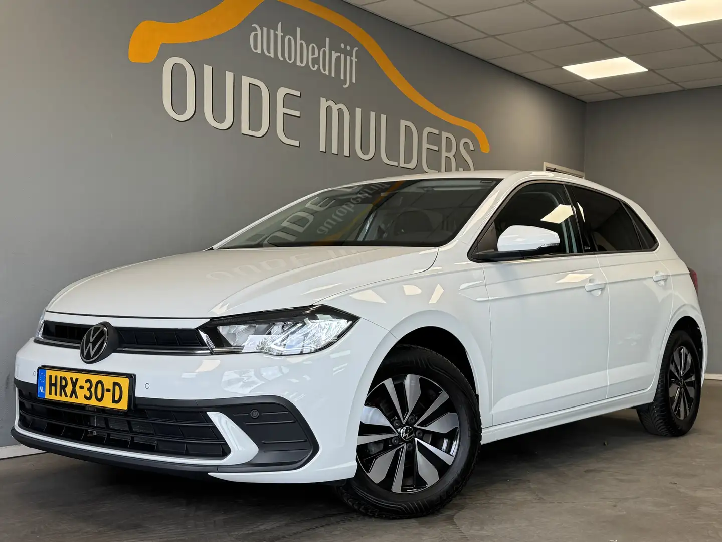 Volkswagen Polo 1.0 TSI Life Business PDC/Navi/Stoelverwarming/Car Wit - 1