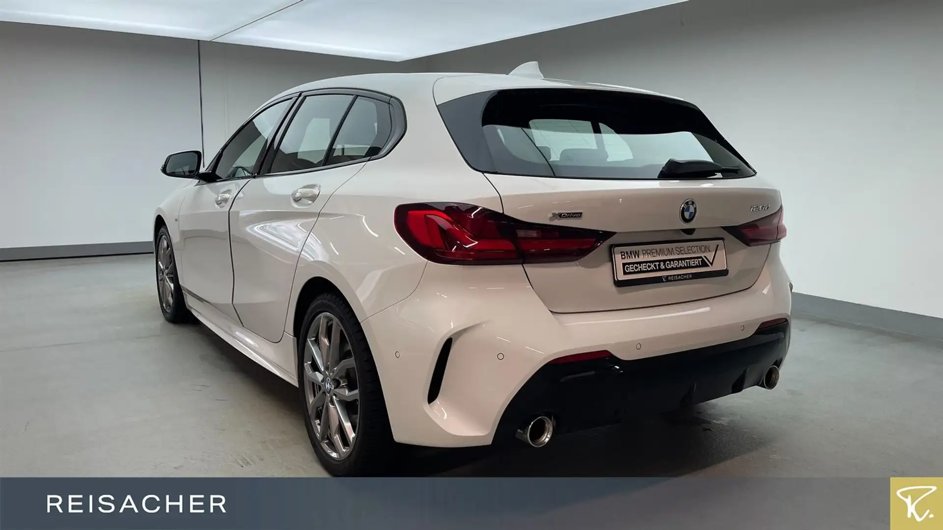 BMW 120 d A xDrive Weiß - 2